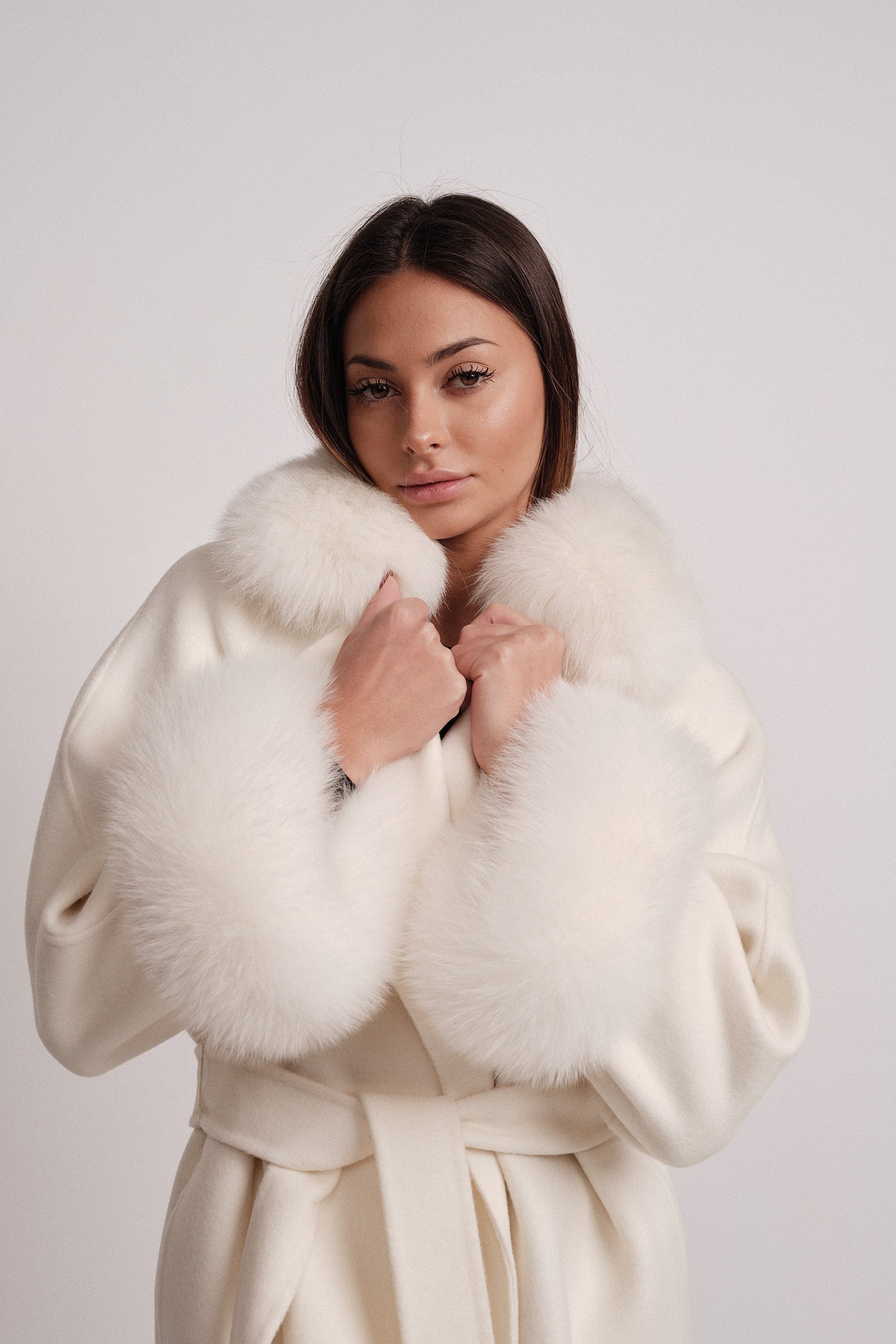 Gabrielle Bianco - cappotto da donna in lana e cachemire bianco, vista principale | GIUMA Venezia