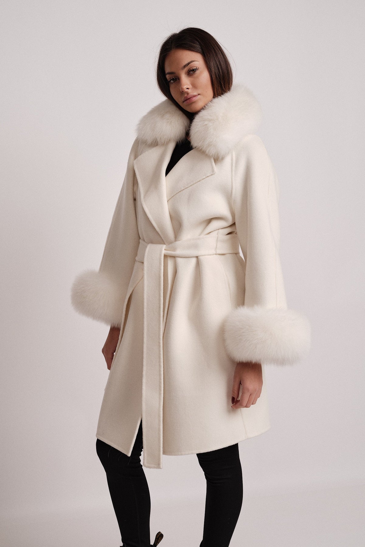Gabrielle Bianco - cappotto da donna in lana e cachemire bianco, dettaglio 7 | GIUMA Venezia