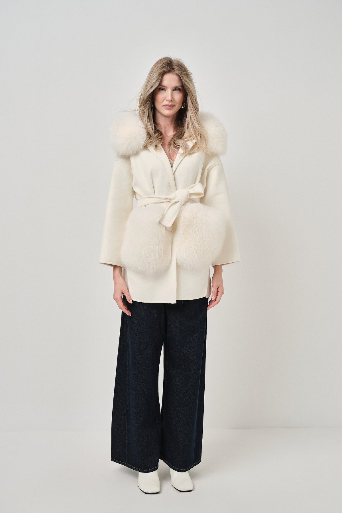Penelope White - cappotto da donna in lana e cachemire bianco, dettaglio 4 | GIUMA Venezia