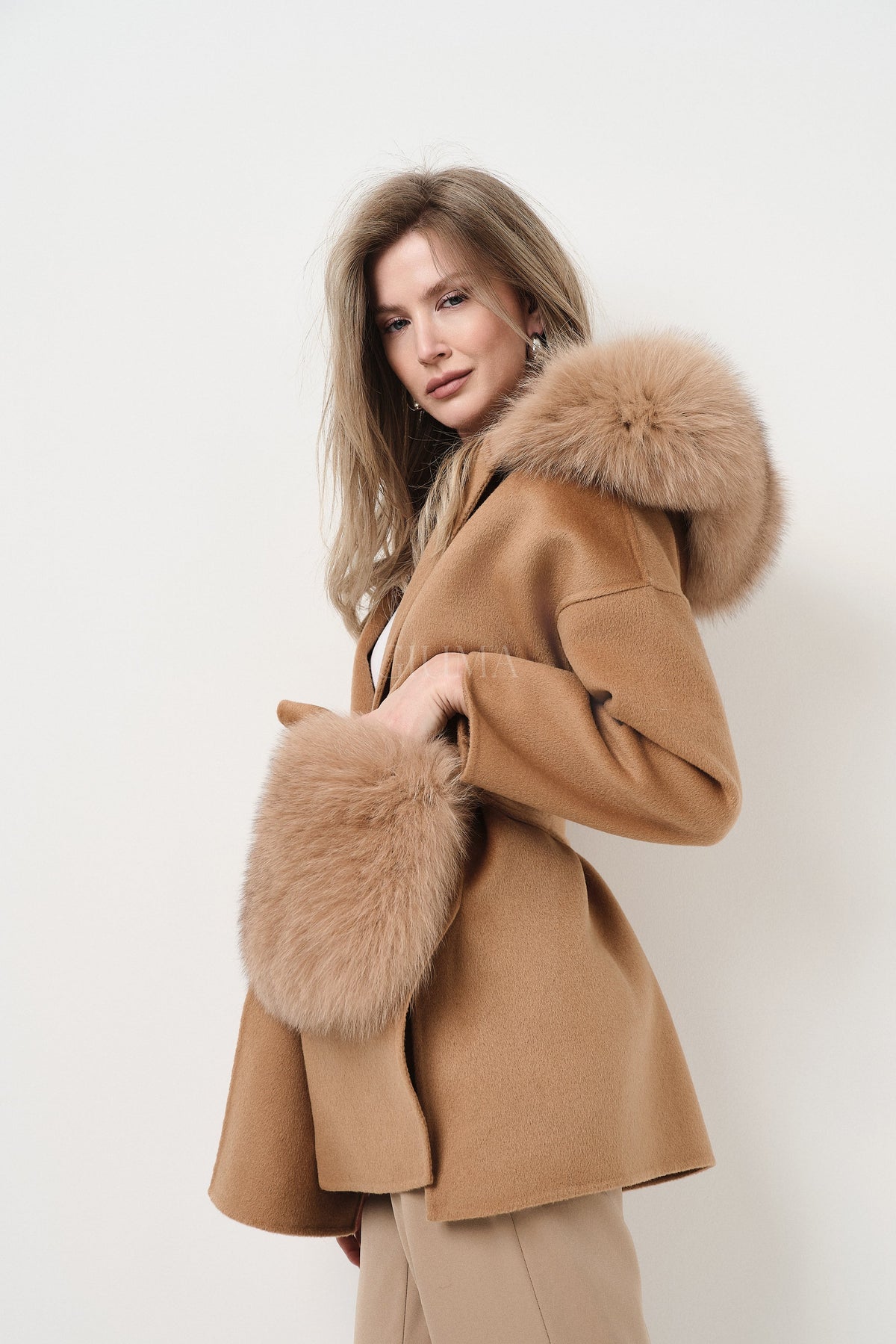 Penelope Cammello - cappotto da donna in lana e cachemire cammello, dettaglio 13 | GIUMA Venezia