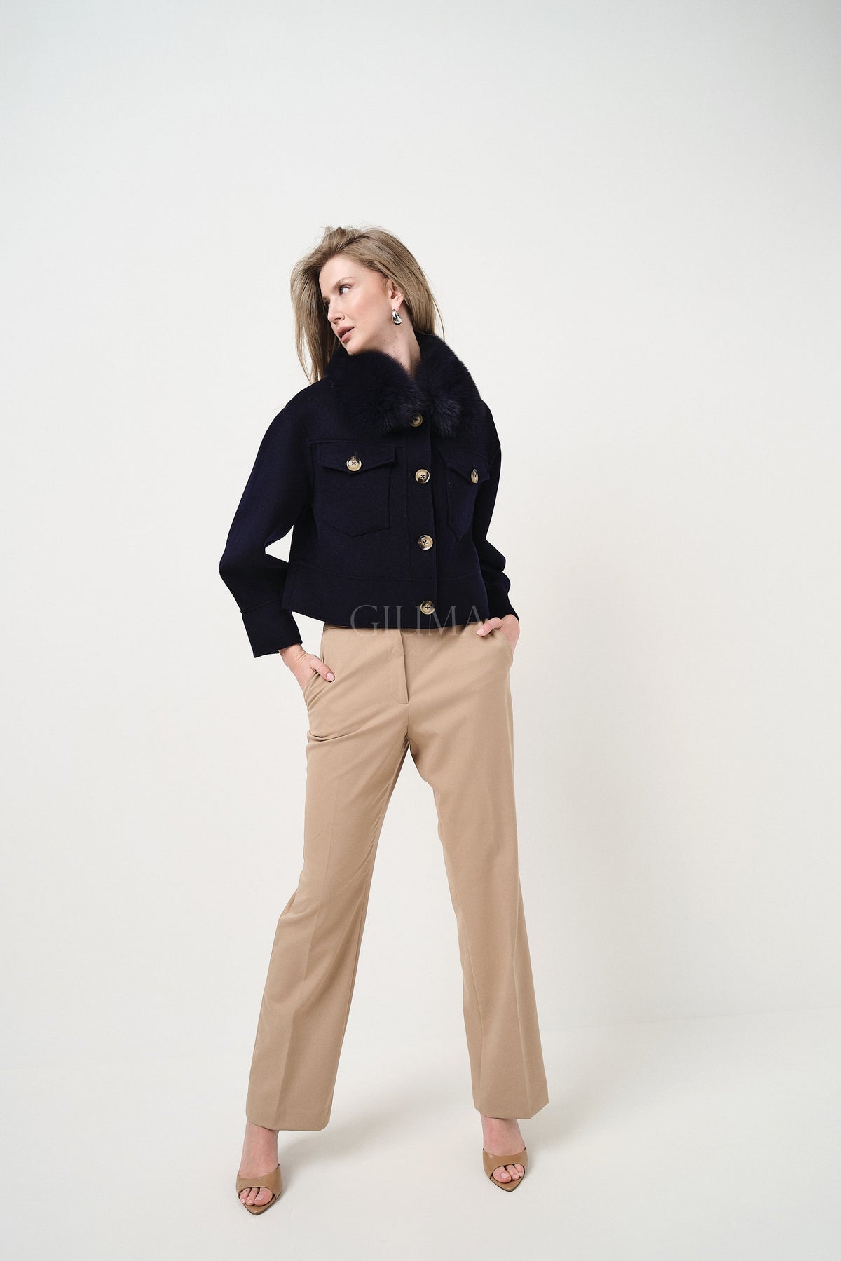 Lola Blue - cappotto da donna in lana e cachemire blu, dettaglio 3 | GIUMA Venezia
