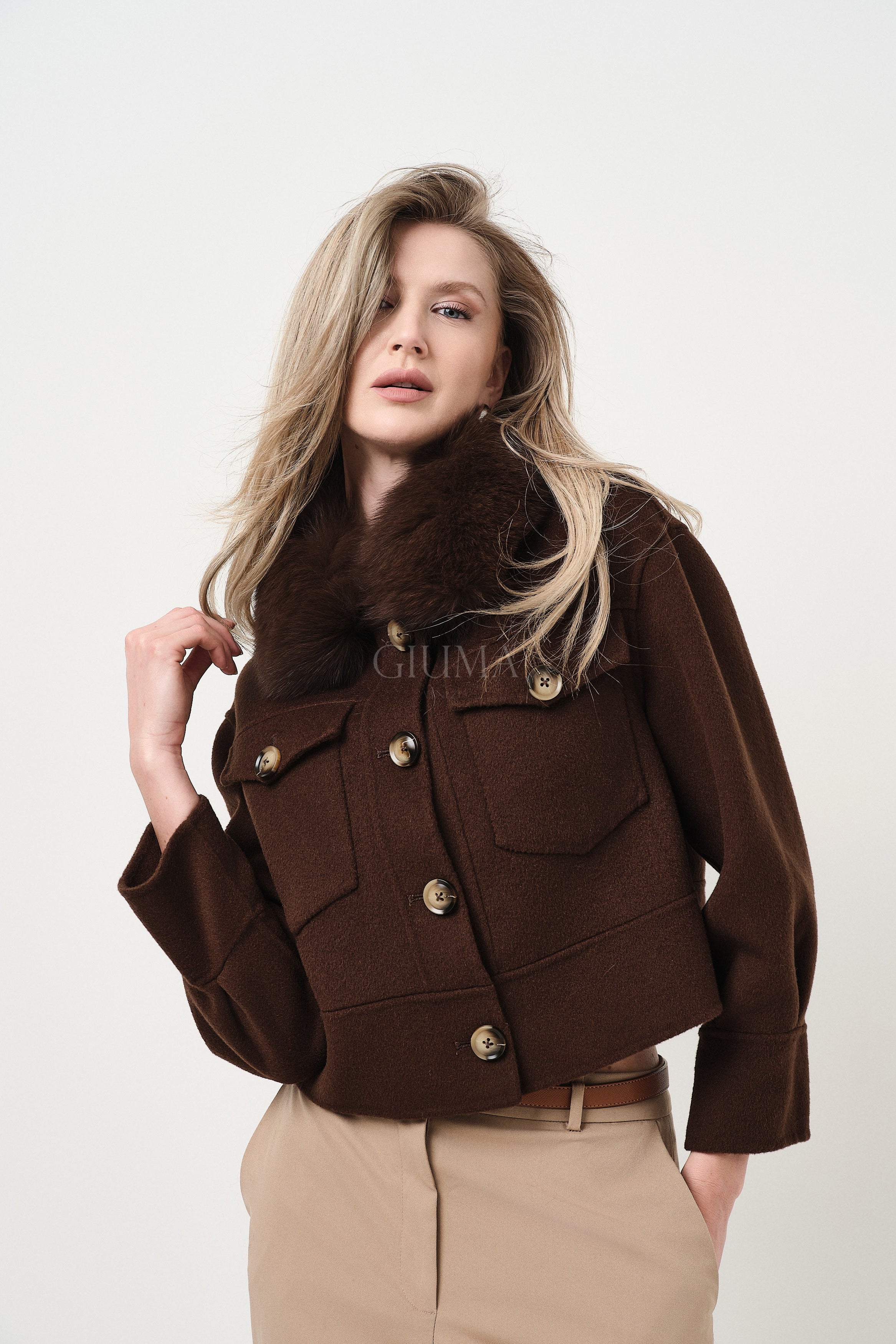 Lola Marrone - cappotto da donna in lana e cachemire marrone, vista principale | GIUMA Venezia