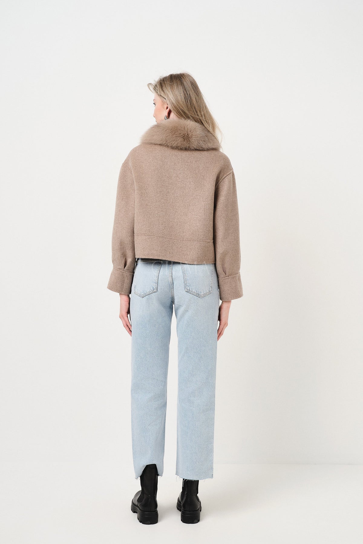 Lola Beige - cappotto da donna in lana e cachemire beige, dettaglio 3 | GIUMA Venezia