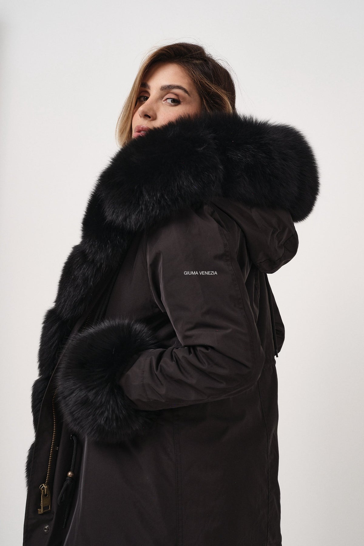 Parka Oslo Lungo Nero Interno Ecopelliccia - parka da donna in cotone con dettaglio in pelliccia nero, dettaglio 3 | GIUMA