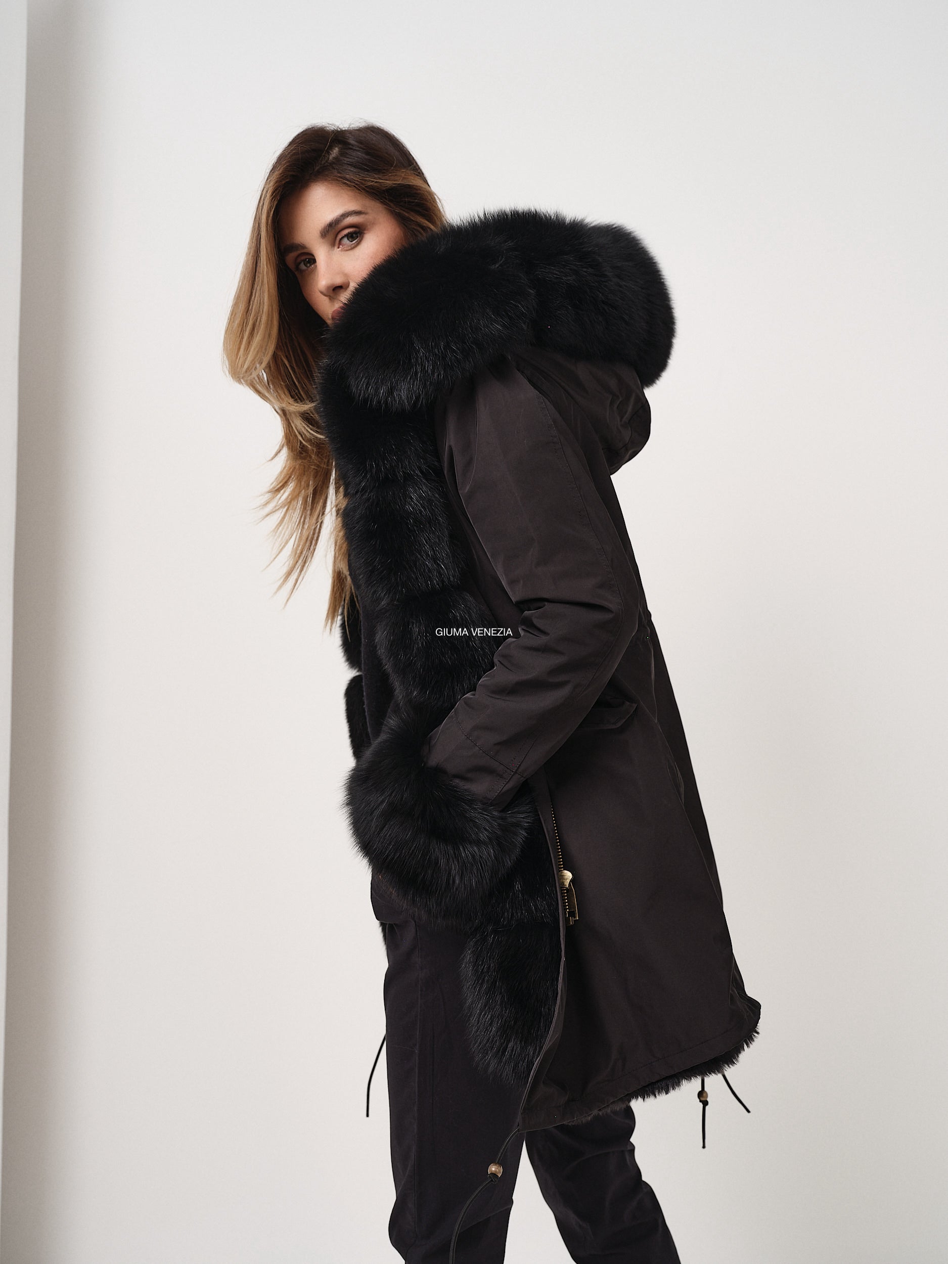 PARKA OSLO LARGA NEGRA interior de pelo sintético