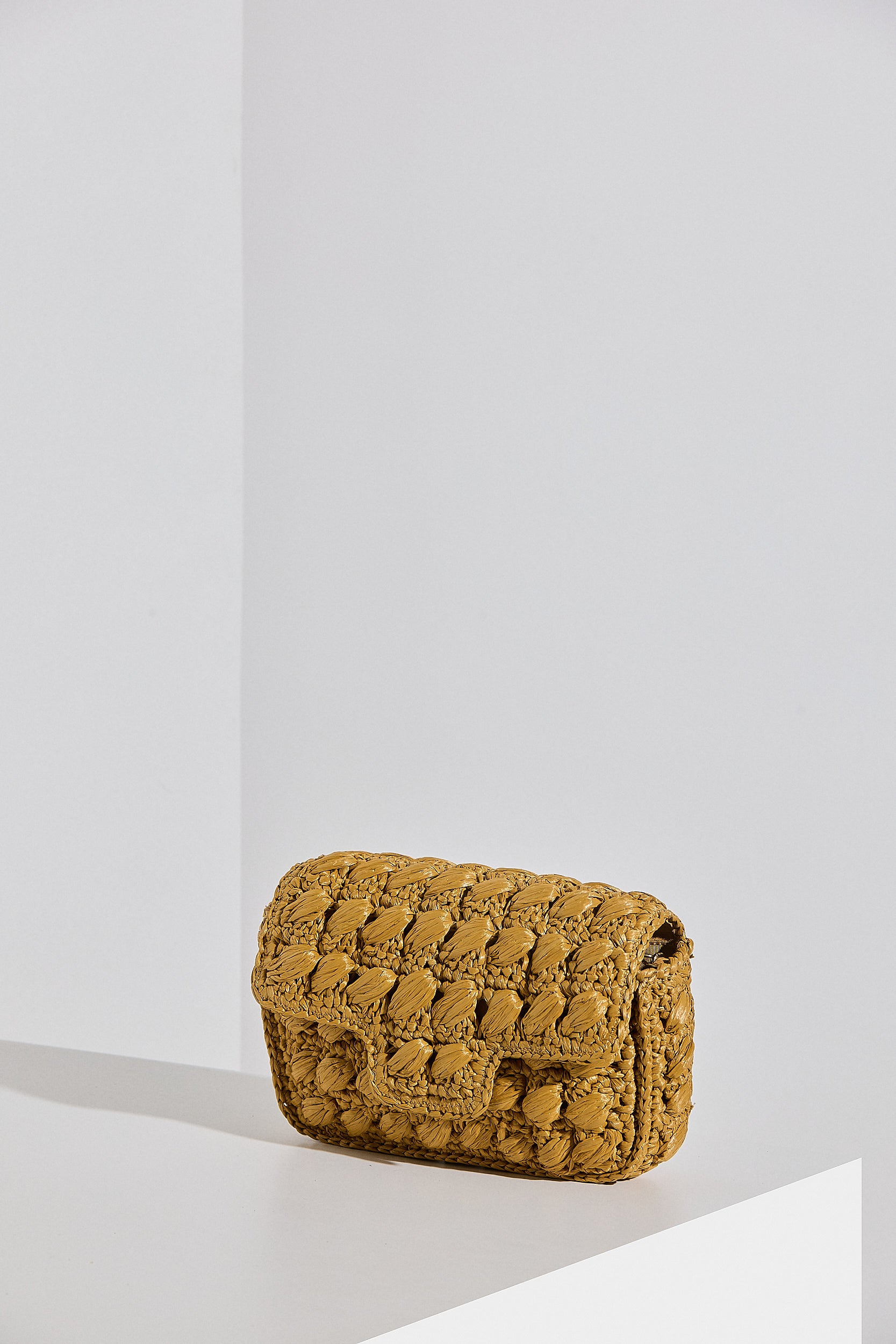 ELLA - CARAMEL RAFFIA