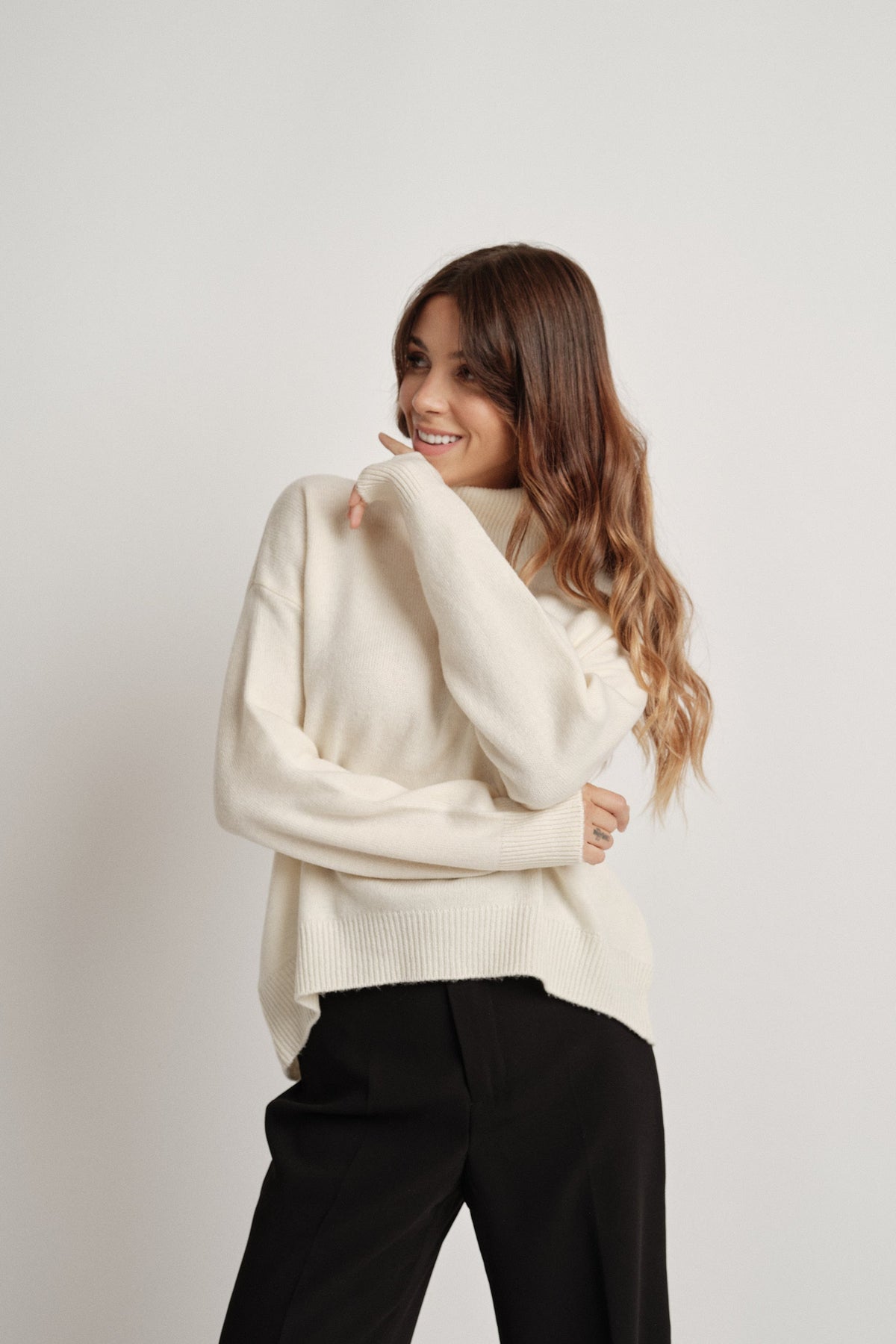 Emma Crema - 100% Lana - maglia da donna in pura lana crema, dettaglio 6 | GIUMA Venezia