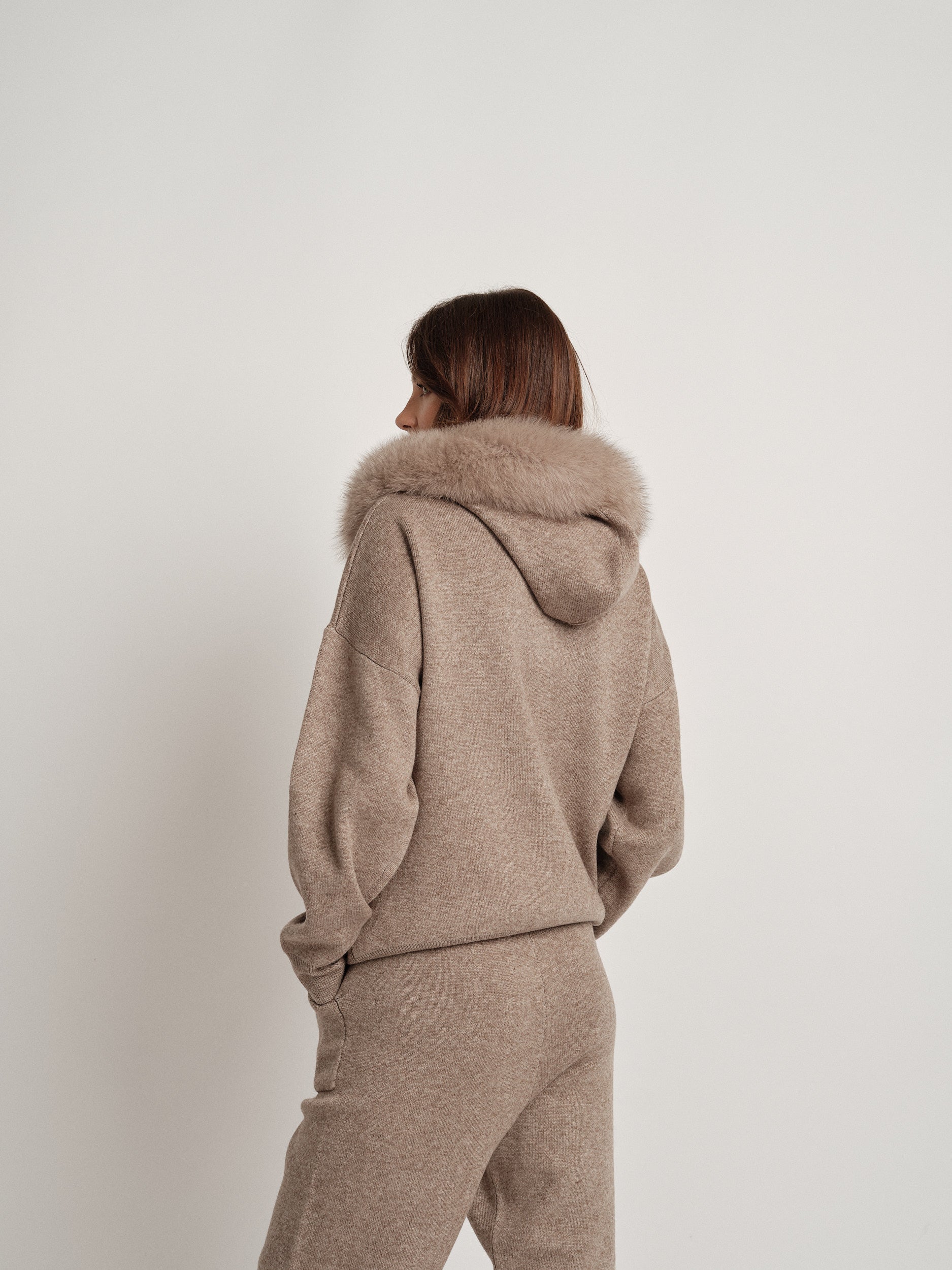 Mono beige mezcla de lana