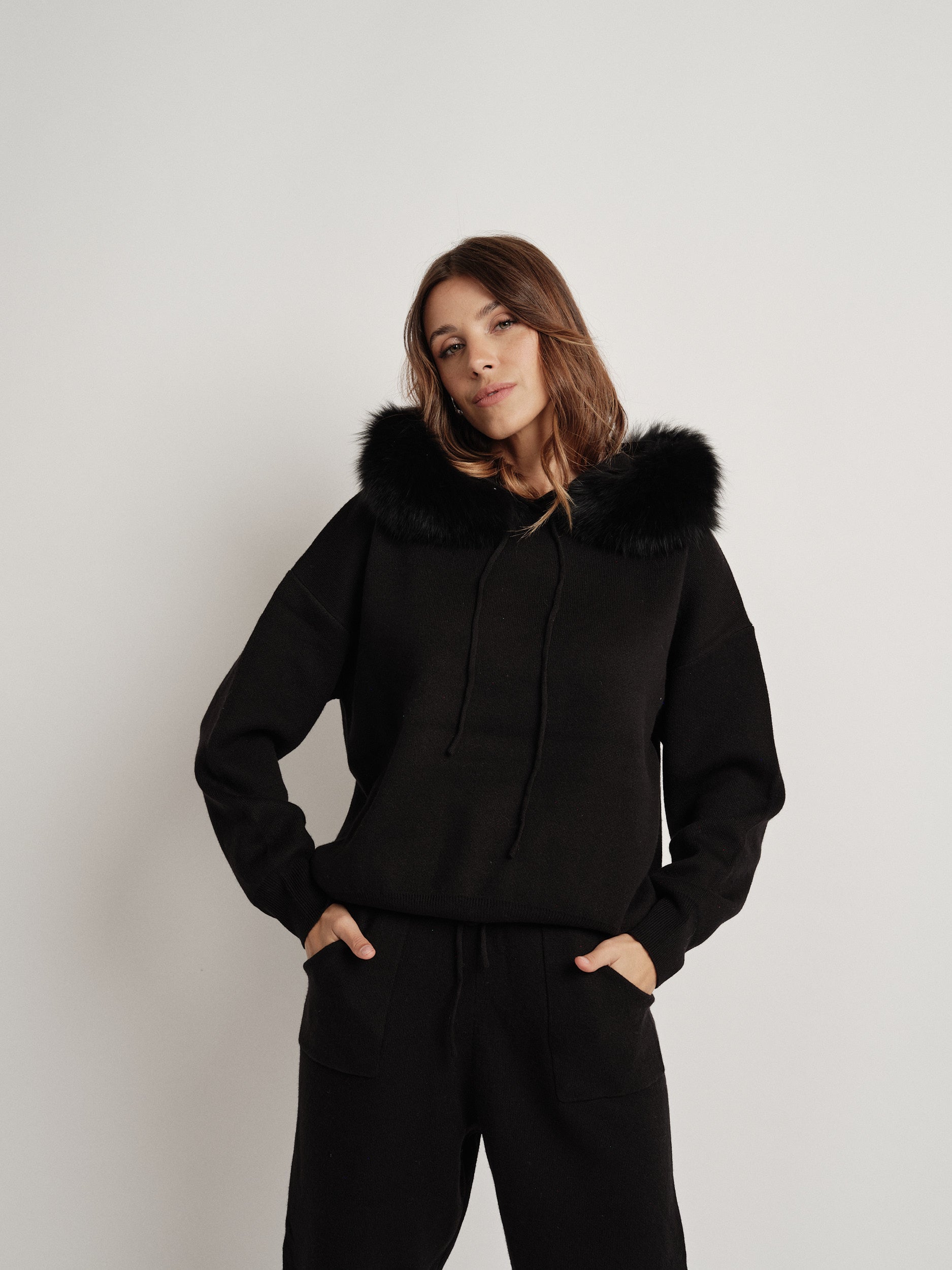 Mono negro mezcla de lana