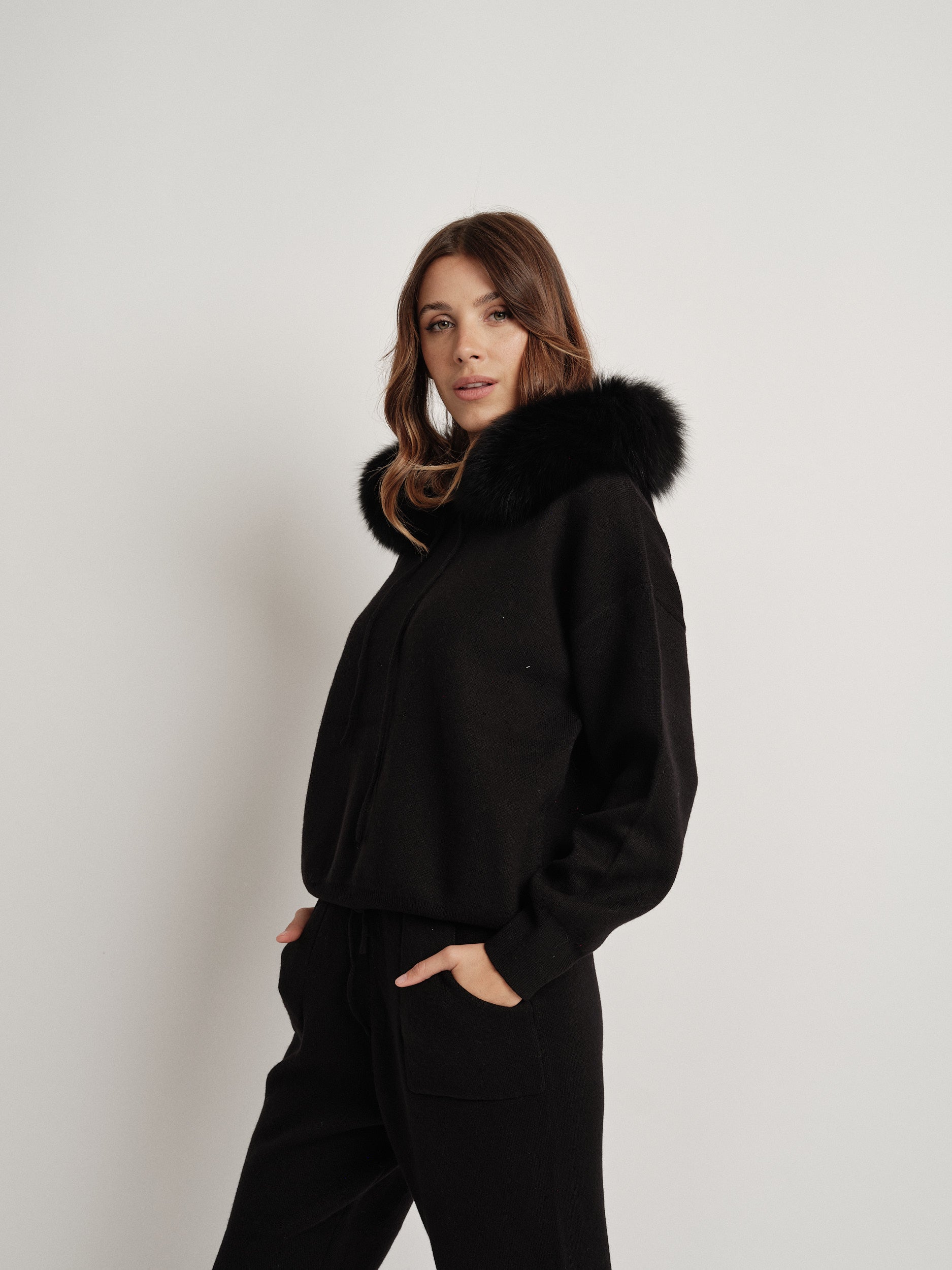 Mono negro mezcla de lana