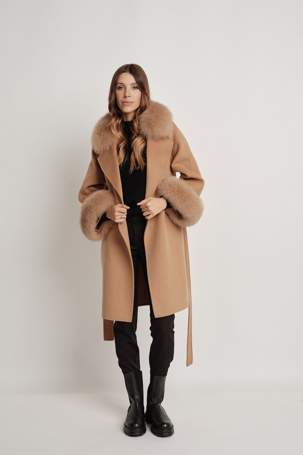 Gabrielle Cammello - cappotto da donna in lana e cachemire cammello, dettaglio 4 | GIUMA Venezia