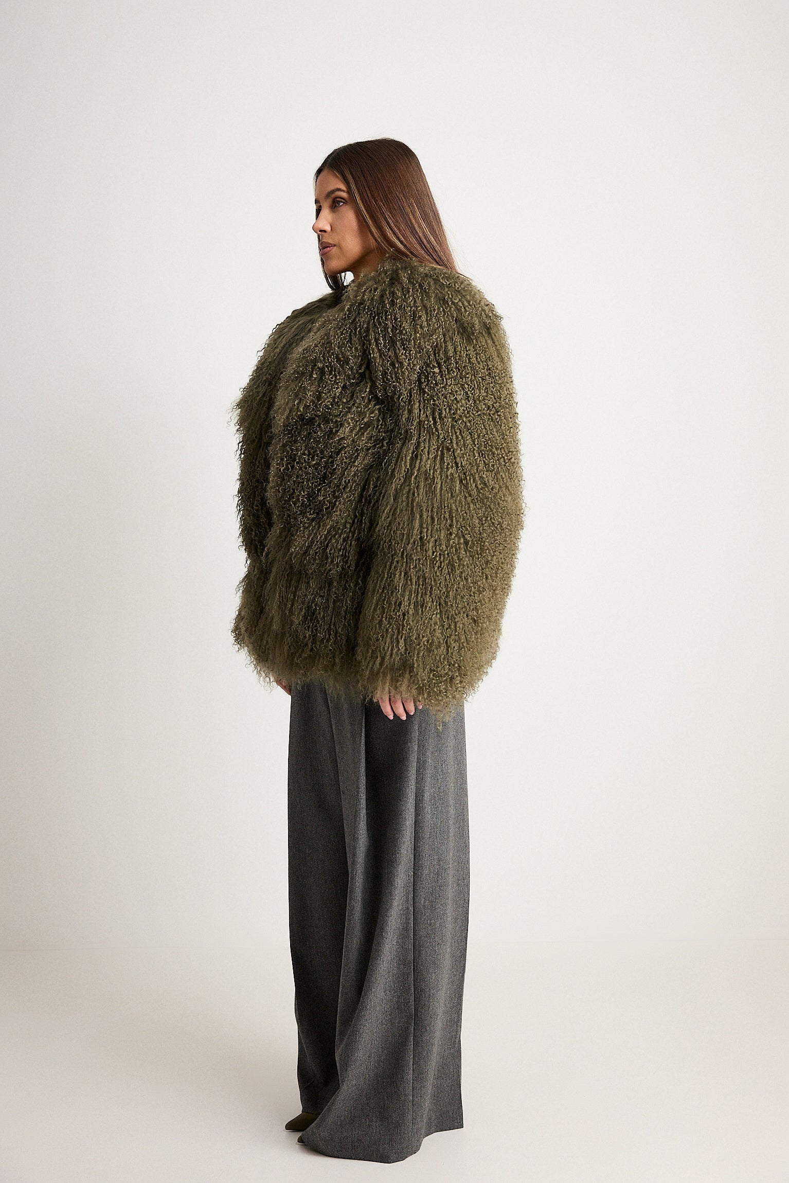 Elsa Long Green - pelliccia da donna in Mongolian verde, dettaglio 5 | GIUMA Venezia
