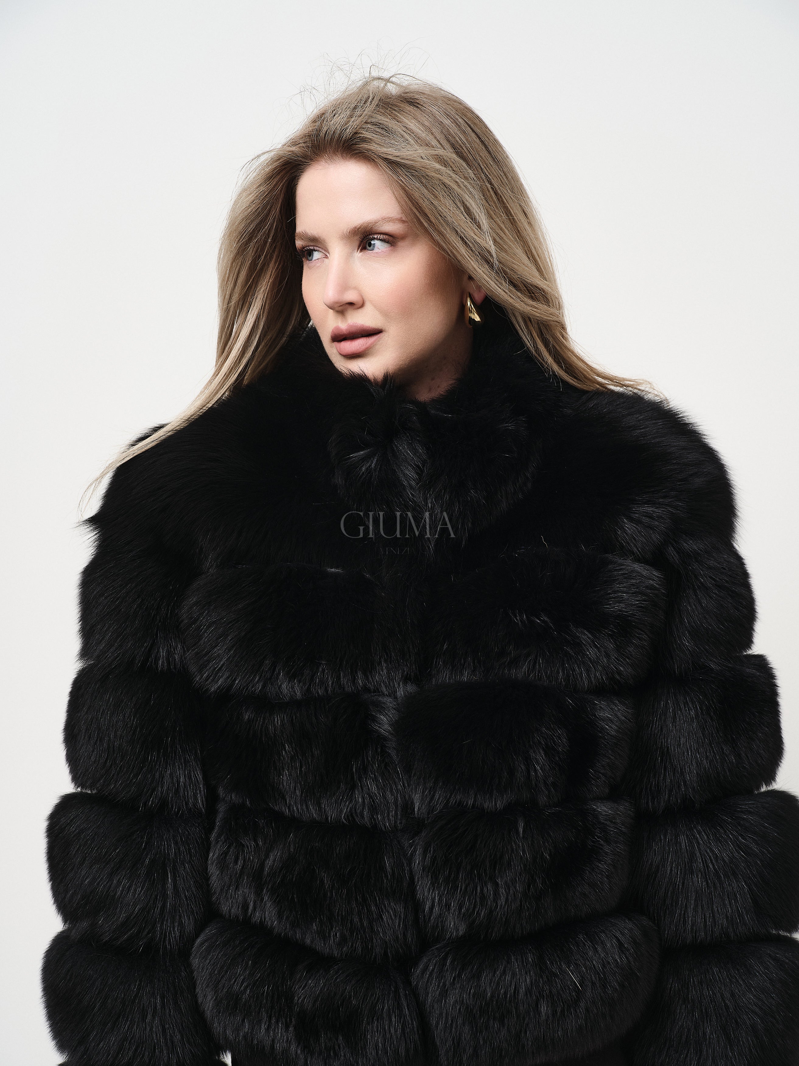 PELLICCIA LUISE NERA