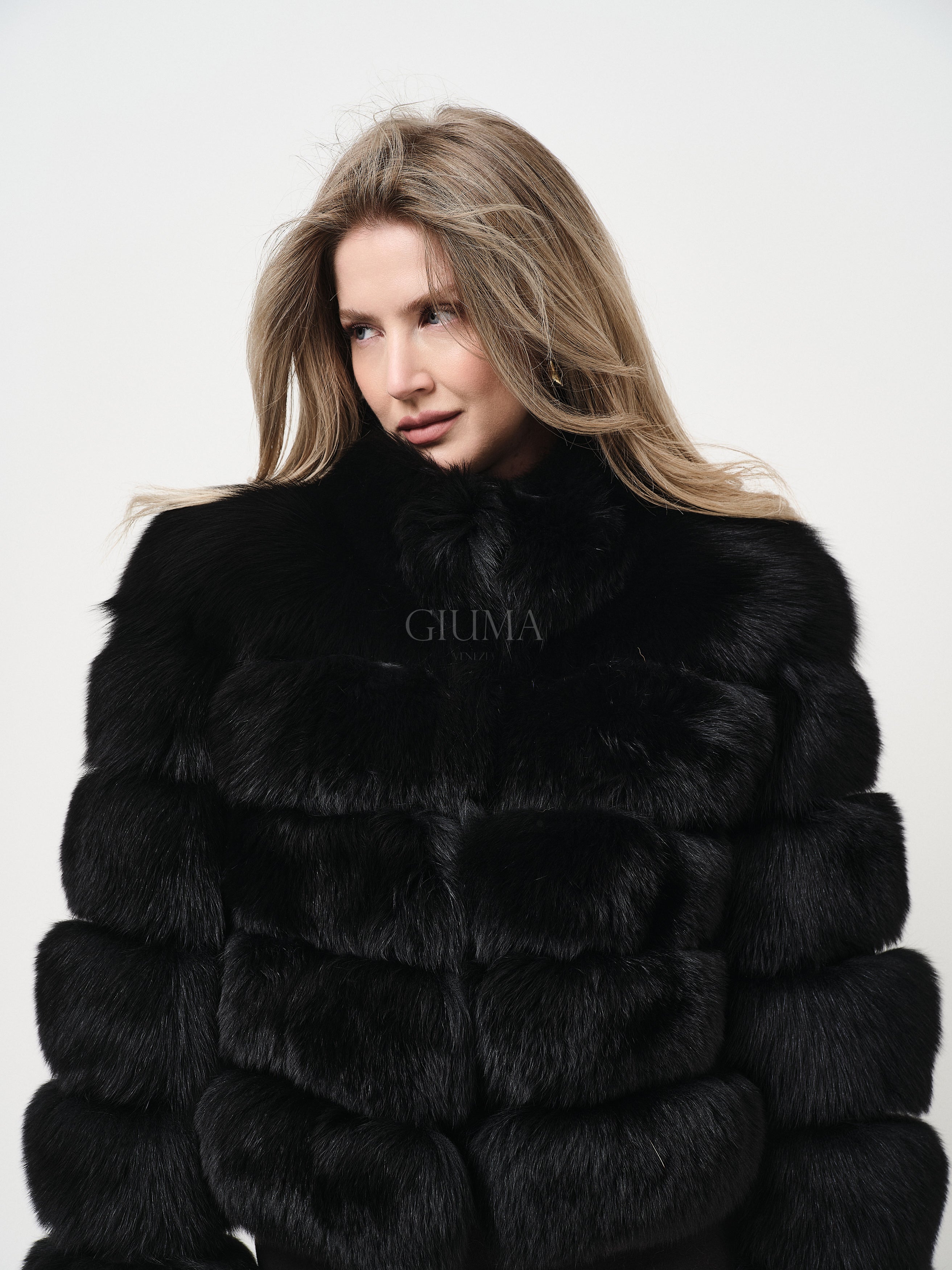 PELLICCIA LUISE NERA