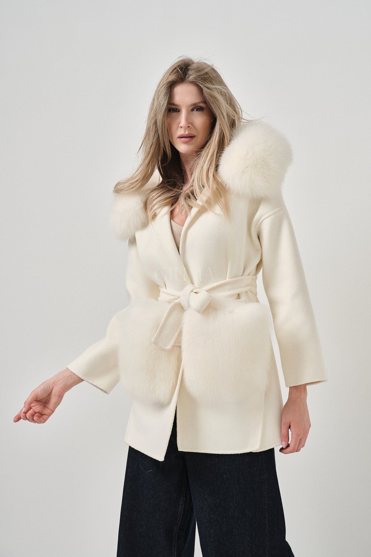 Penelope White - cappotto da donna in lana e cachemire bianco, dettaglio 5 | GIUMA Venezia