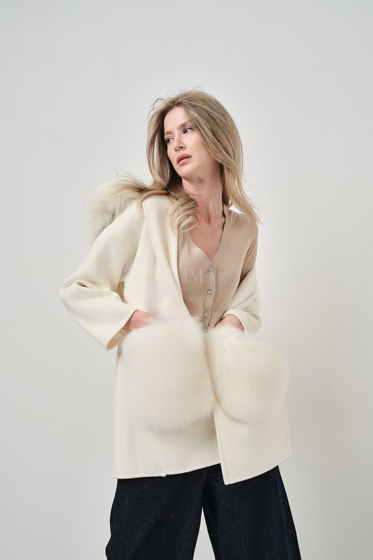 Penelope White - cappotto da donna in lana e cachemire bianco, dettaglio 9 | GIUMA Venezia