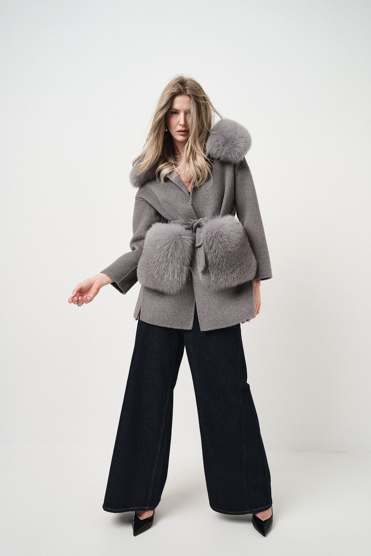 Penelope Grey - cappotto da donna in lana e cachemire grigio, dettaglio 4 | GIUMA Venezia