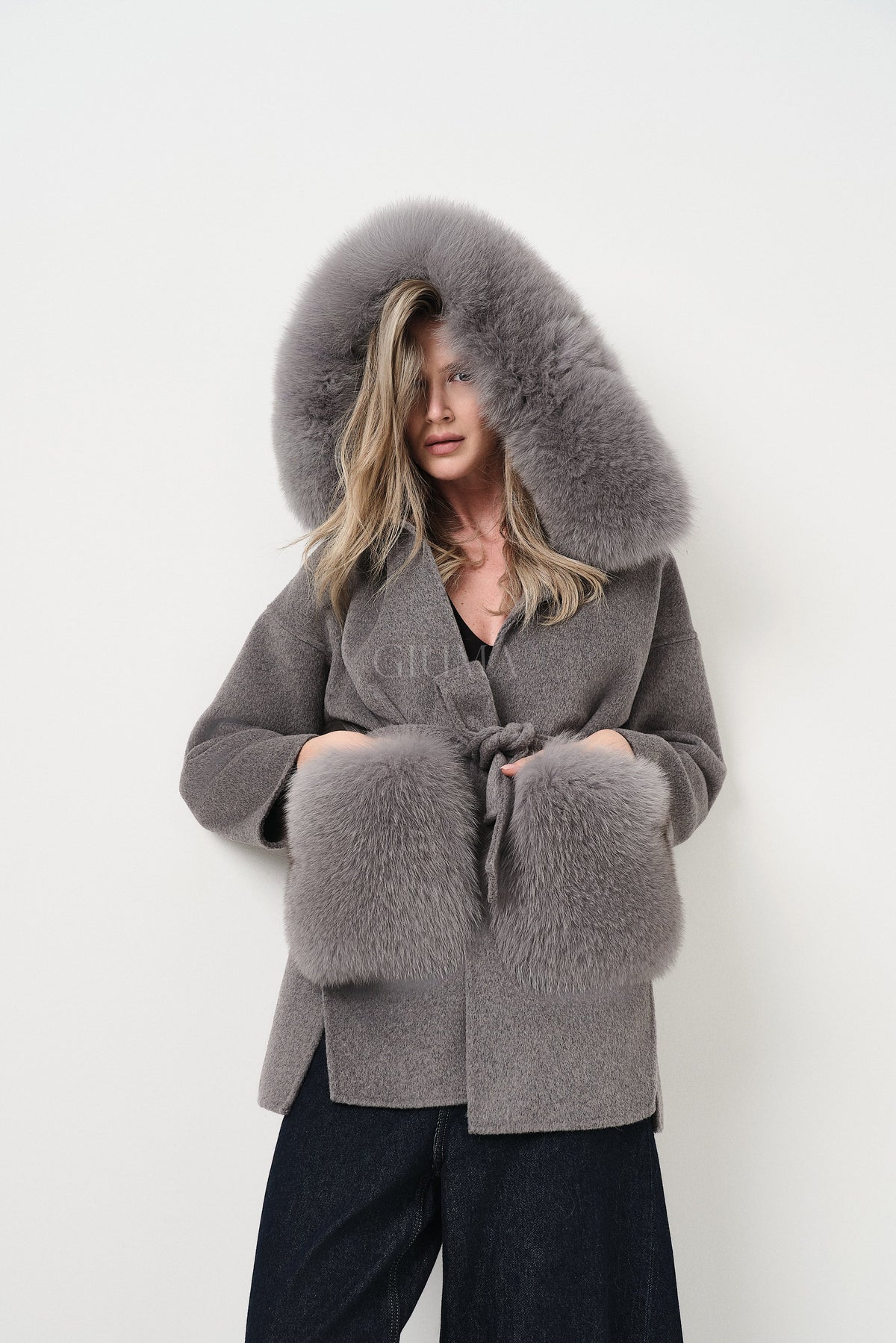 Penelope Grey - cappotto da donna in lana e cachemire grigio, dettaglio 8 | GIUMA Venezia
