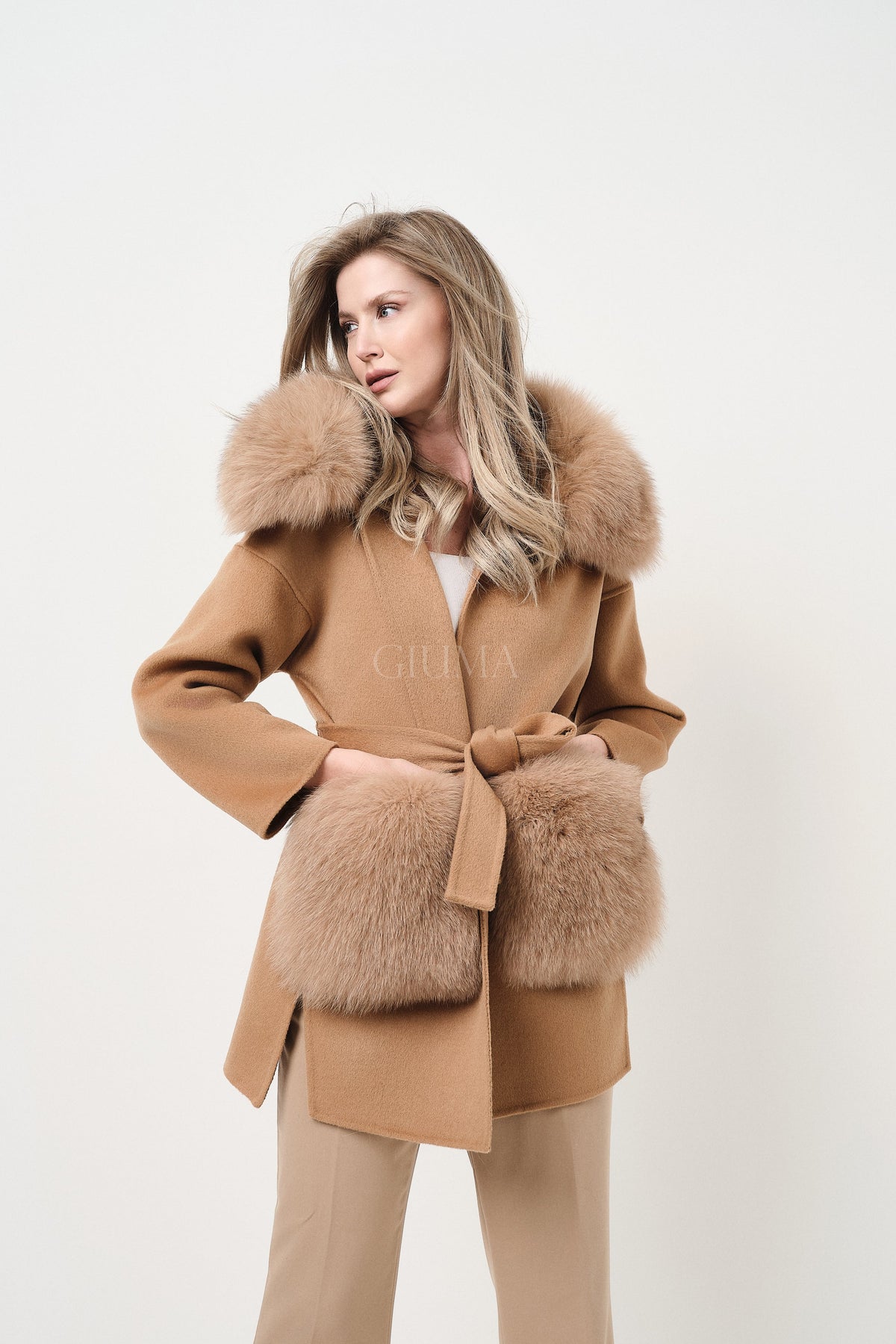 Penelope Cammello - cappotto da donna in lana e cachemire cammello, dettaglio 5 | GIUMA Venezia