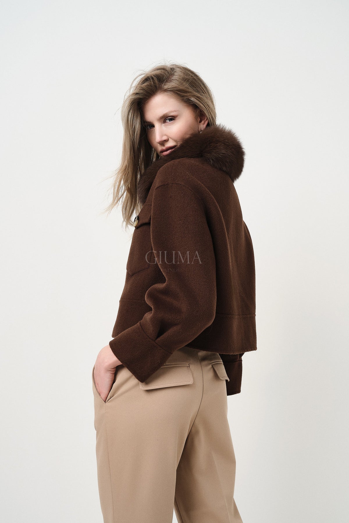 Lola Marrone - cappotto da donna in lana e cachemire marrone, dettaglio 9 | GIUMA Venezia