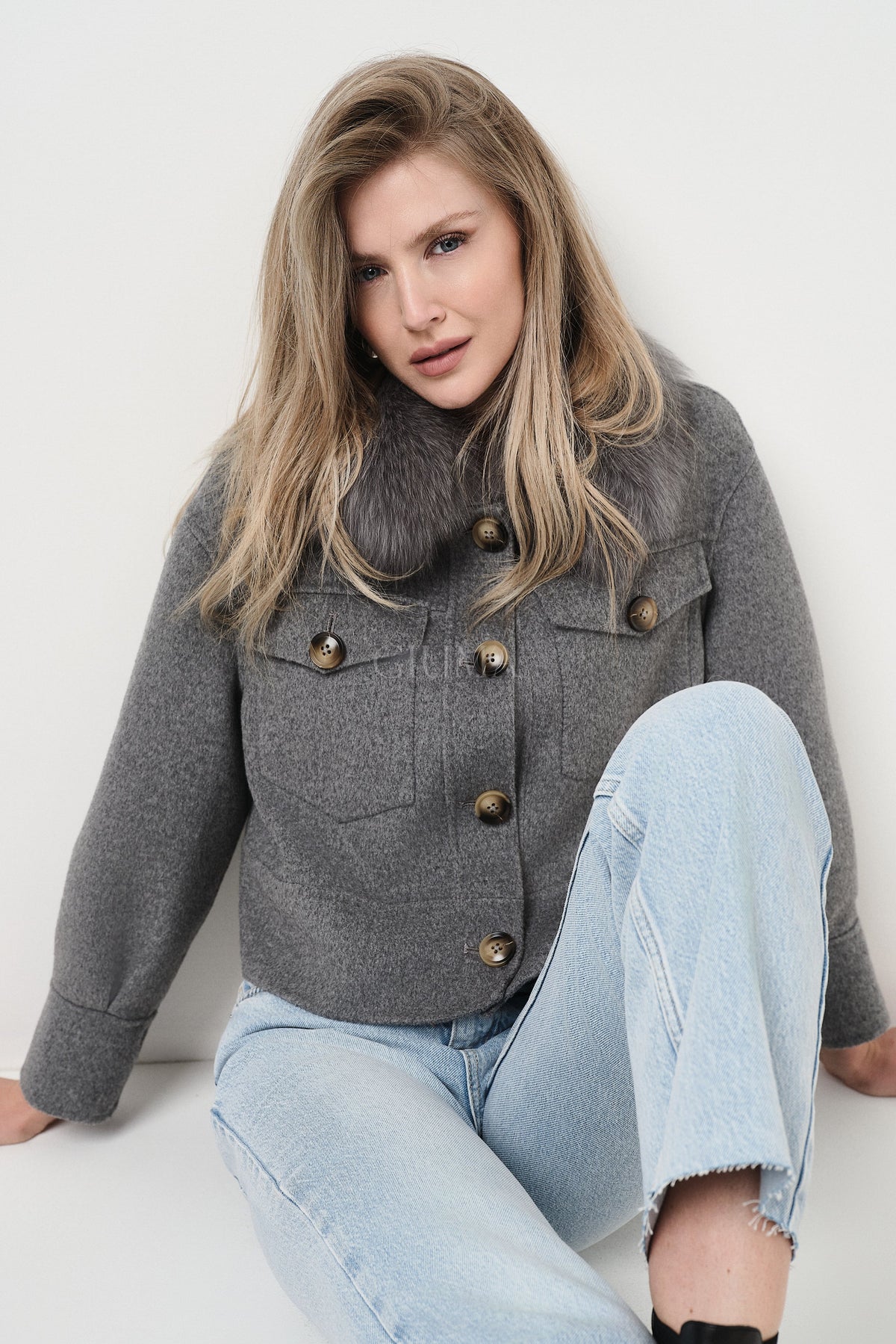 Lola Grey - cappotto da donna in lana e cachemire grigio, dettaglio 8 | GIUMA Venezia