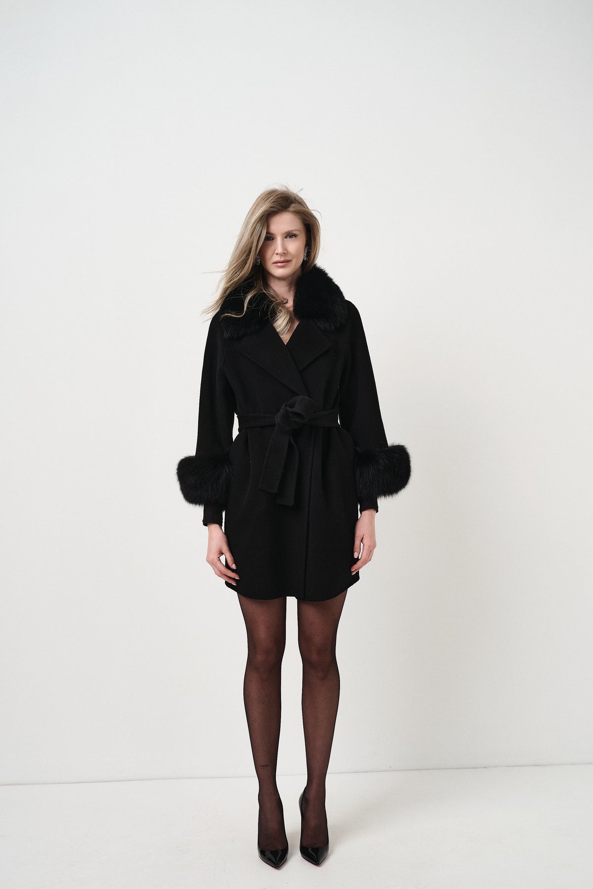 Gabrielle Nero - cappotto da donna in lana e cachemire nero, dettaglio 2 | GIUMA Venezia