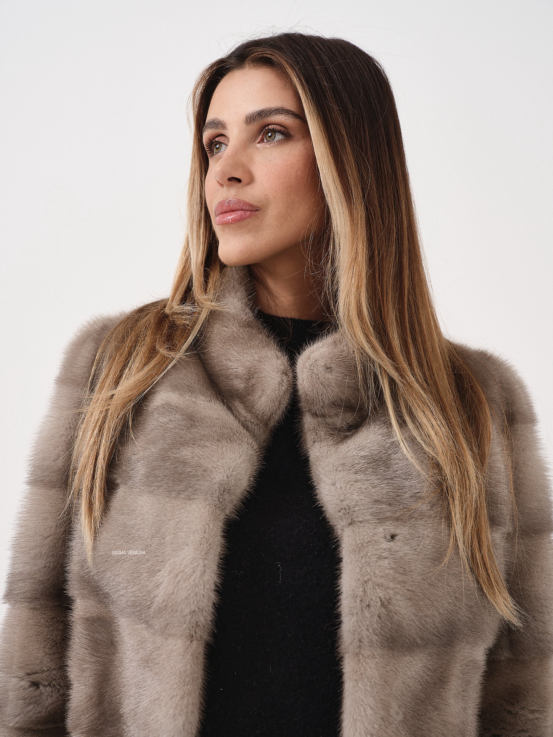 KAMILA WHITE mongolian fur 57 cm