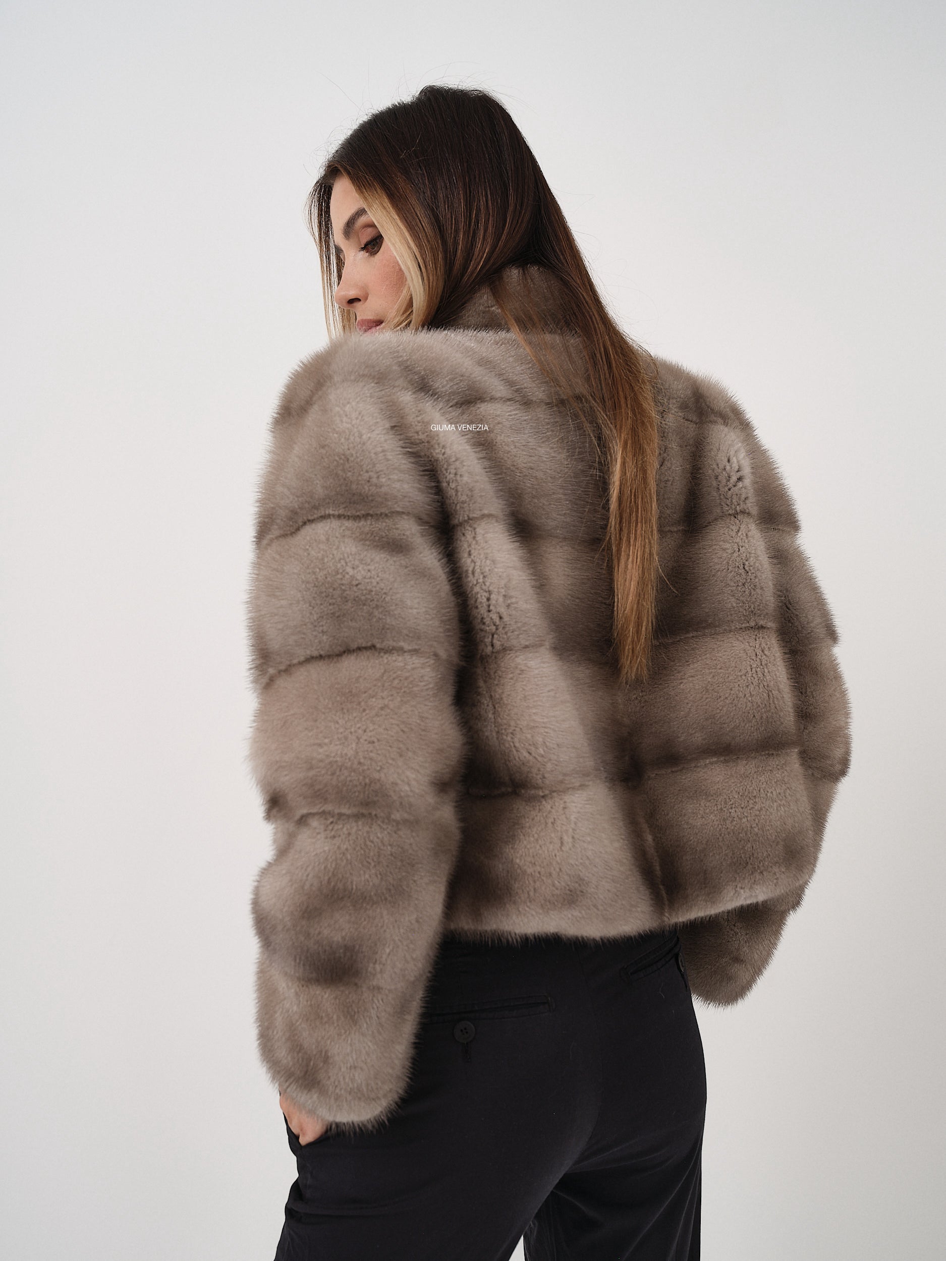 KAMILA WHITE mongolian fur 57 cm