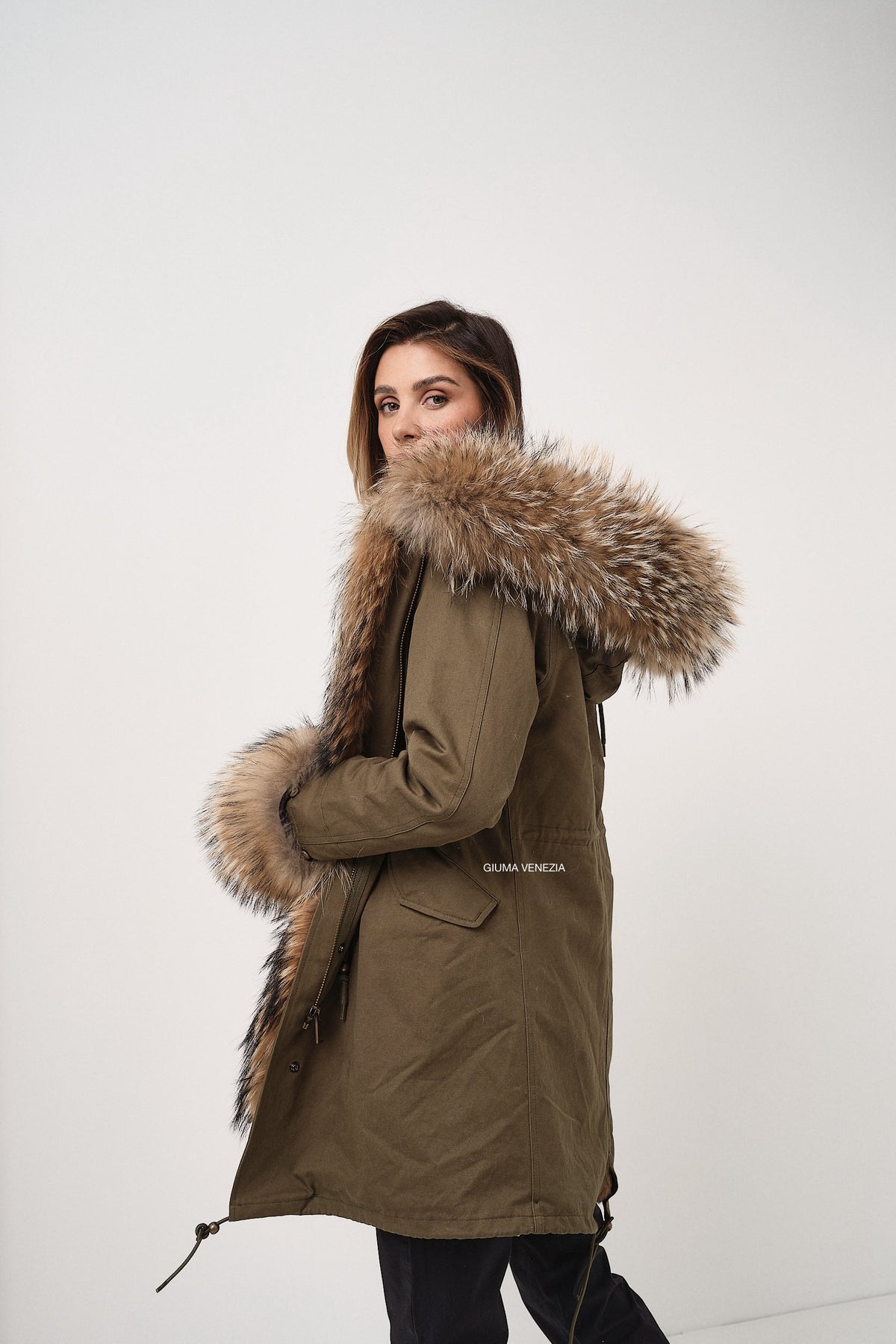 Parka Oslo Verde Lungo Interno Ecopelliccia - parka da donna in cotone con dettaglio in pelliccia verde, dettaglio 8 | GIUMA