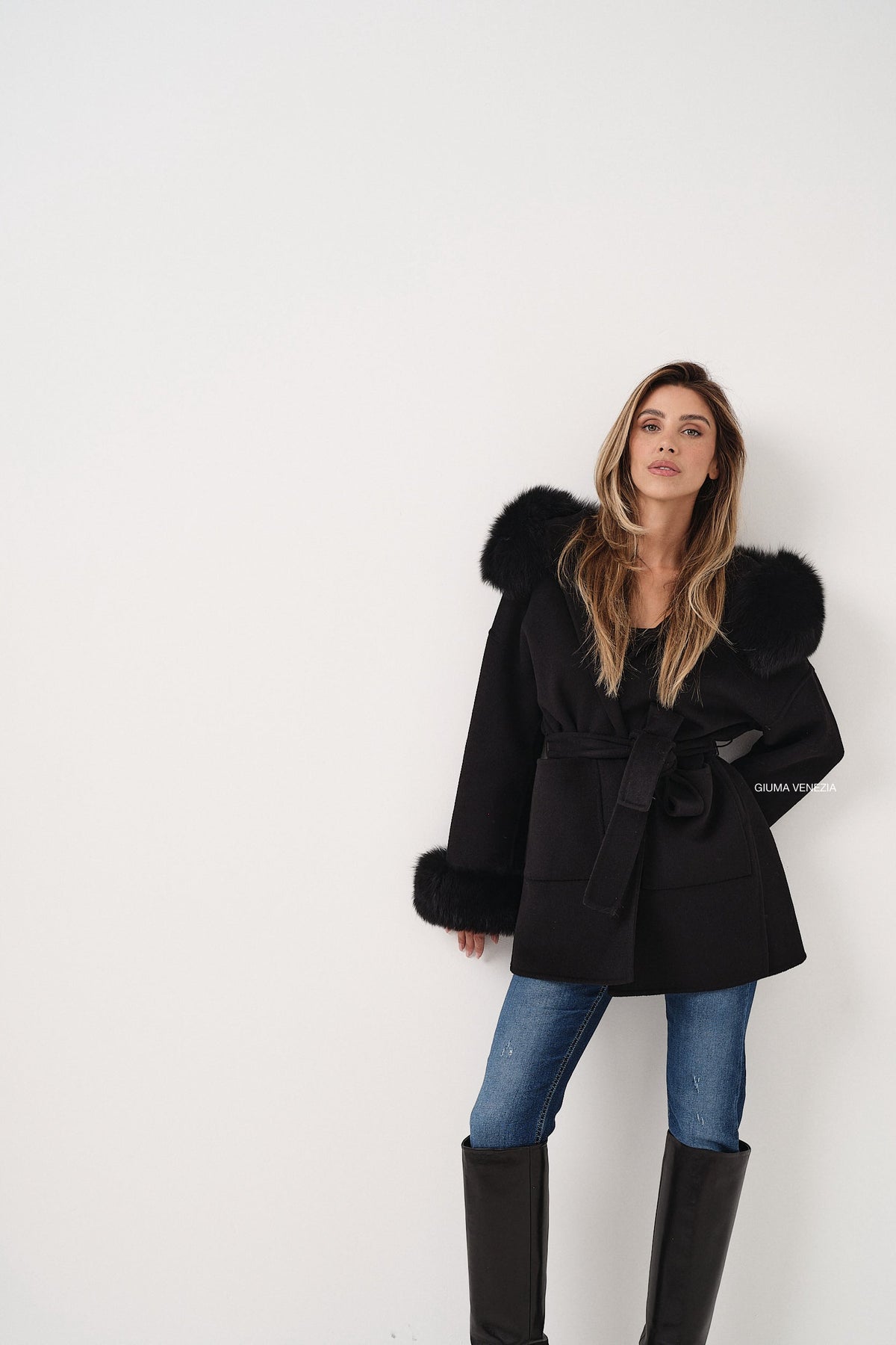 Petra Nero - cappotto da donna in lana e cachemire nero, dettaglio 9 | GIUMA Venezia