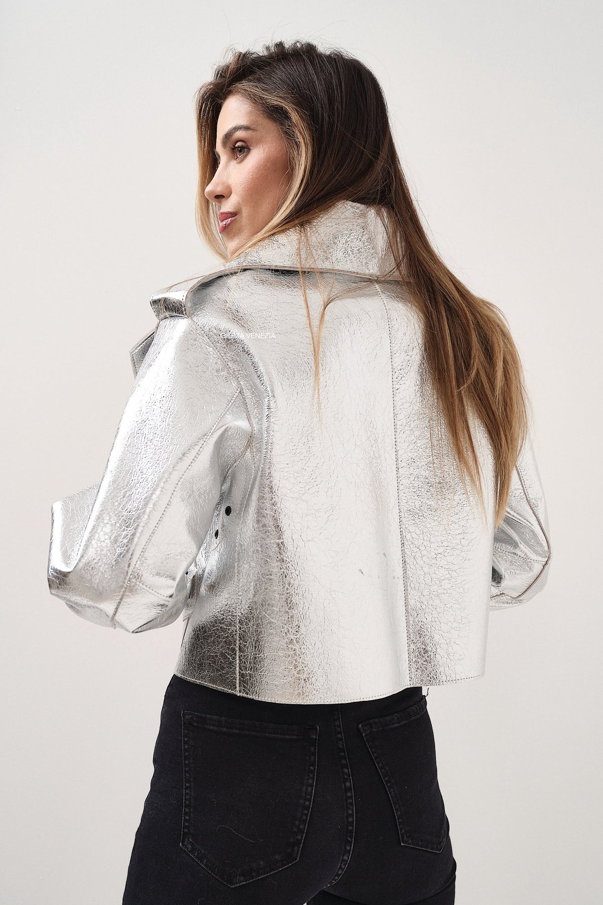 Emy Silver Oversize - giacca da donna in vera pelle argento, dettaglio 13 | GIUMA Venezia