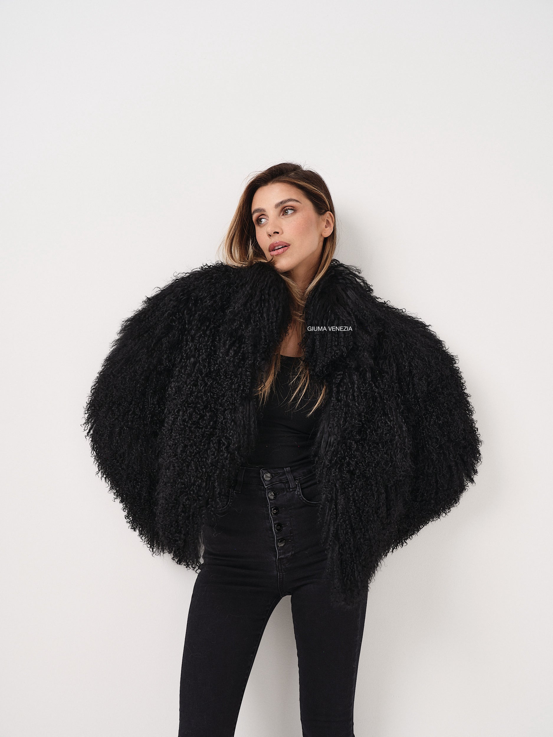 KAMILA BLACK mongolian fur 57 cm