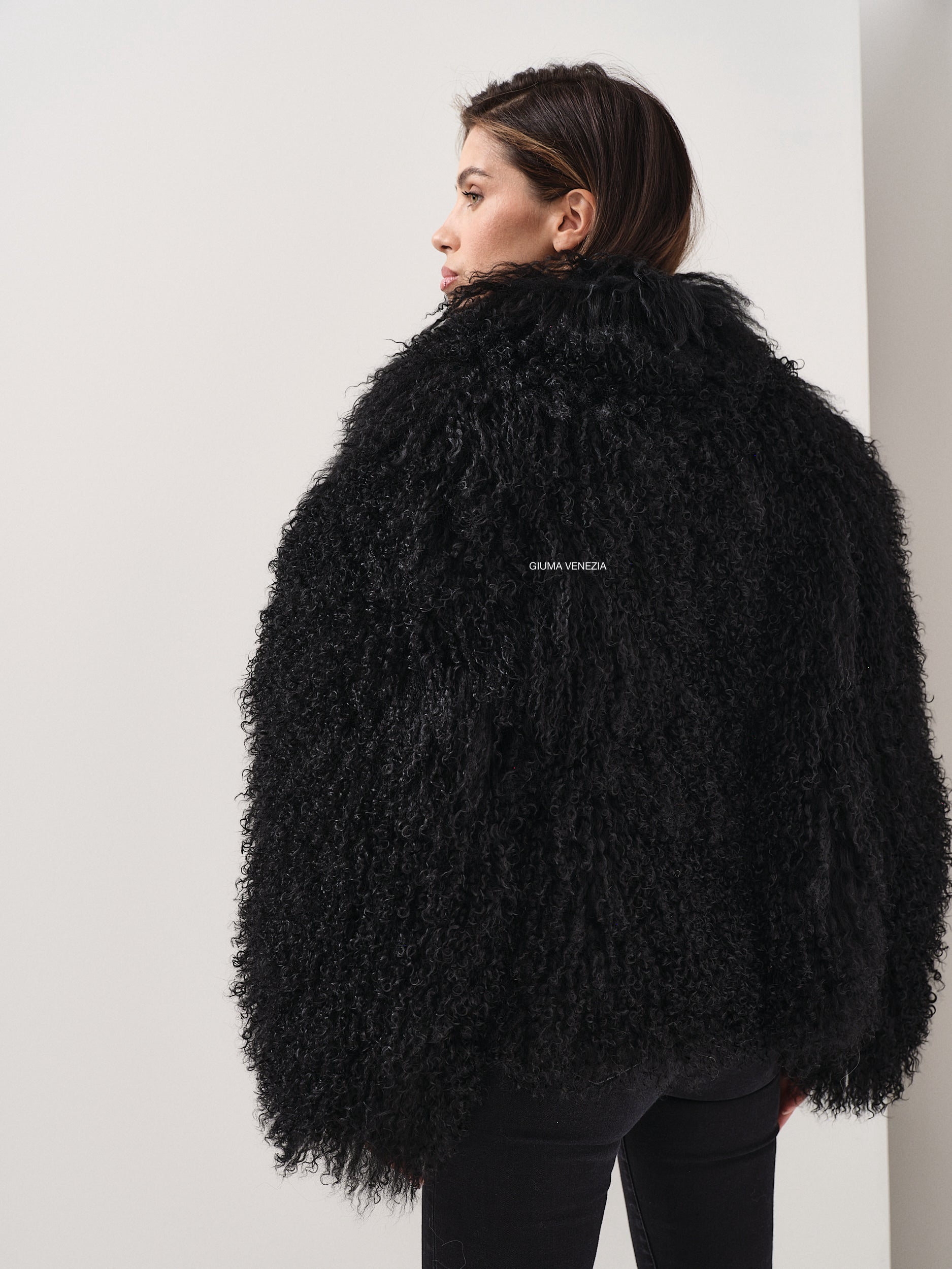 KAMILA BLACK mongolian fur 57 cm