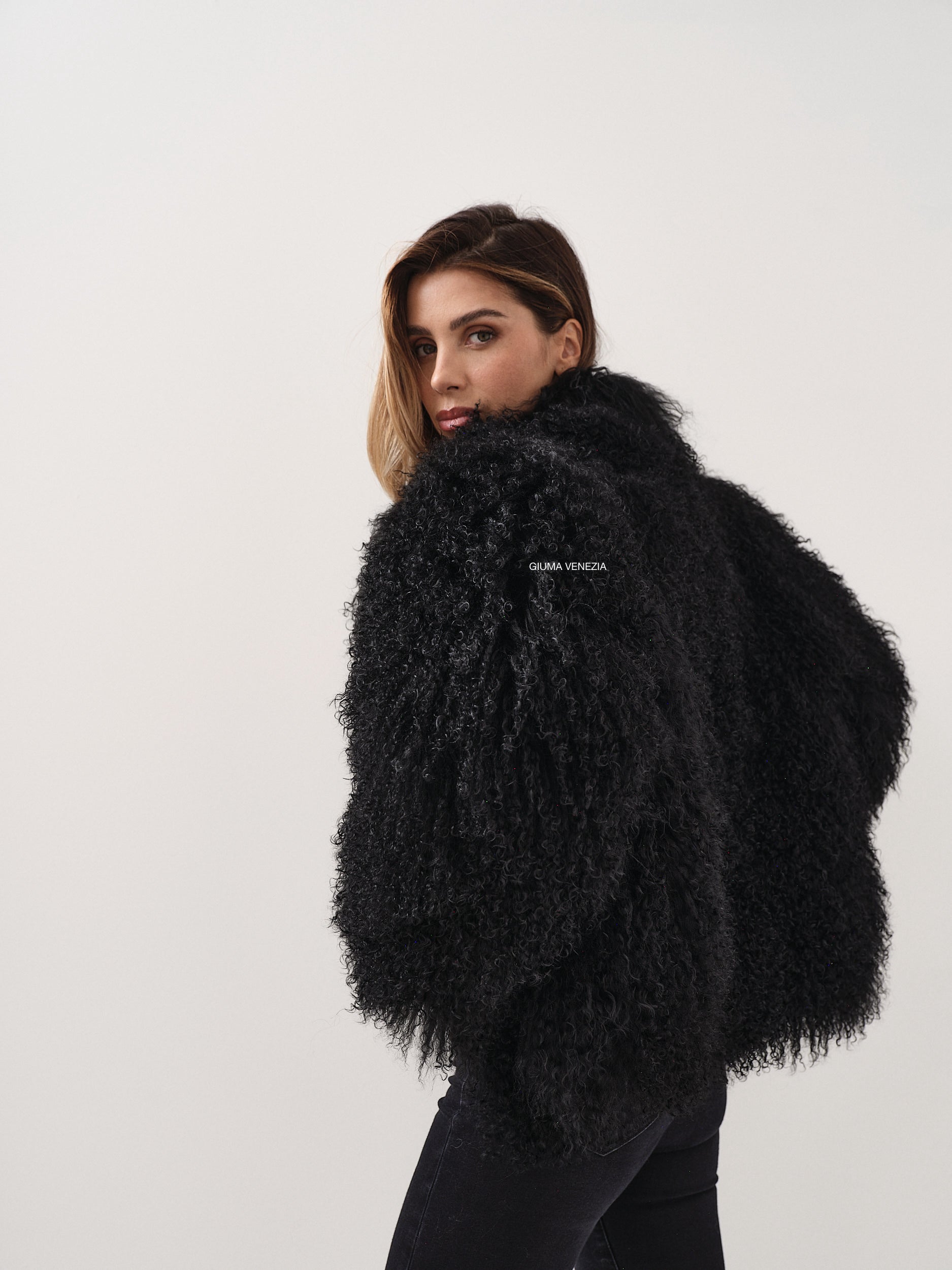 KAMILA BLACK mongolian fur 57 cm