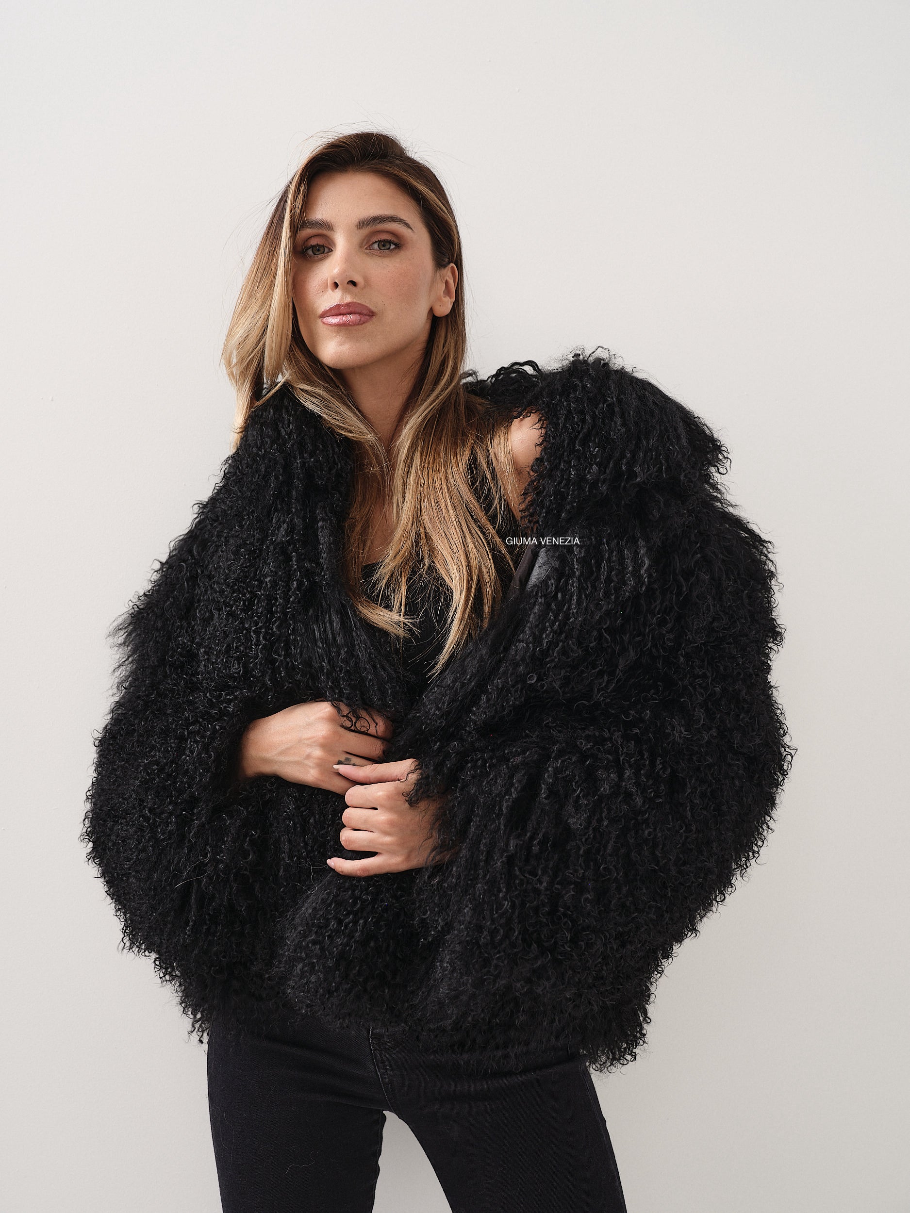 KAMILA BLACK mongolian fur 57 cm