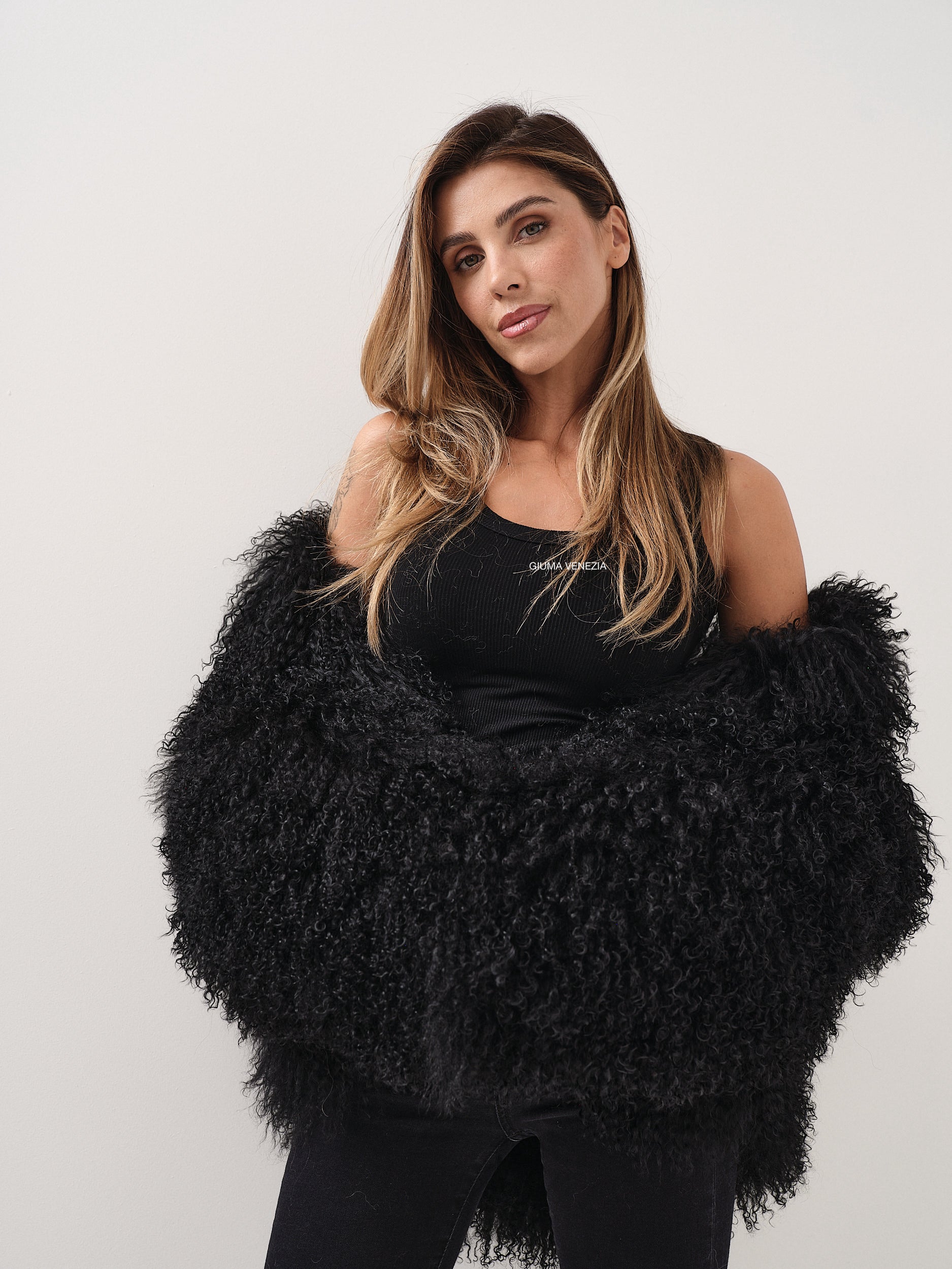 KAMILA BLACK mongolian fur 57 cm