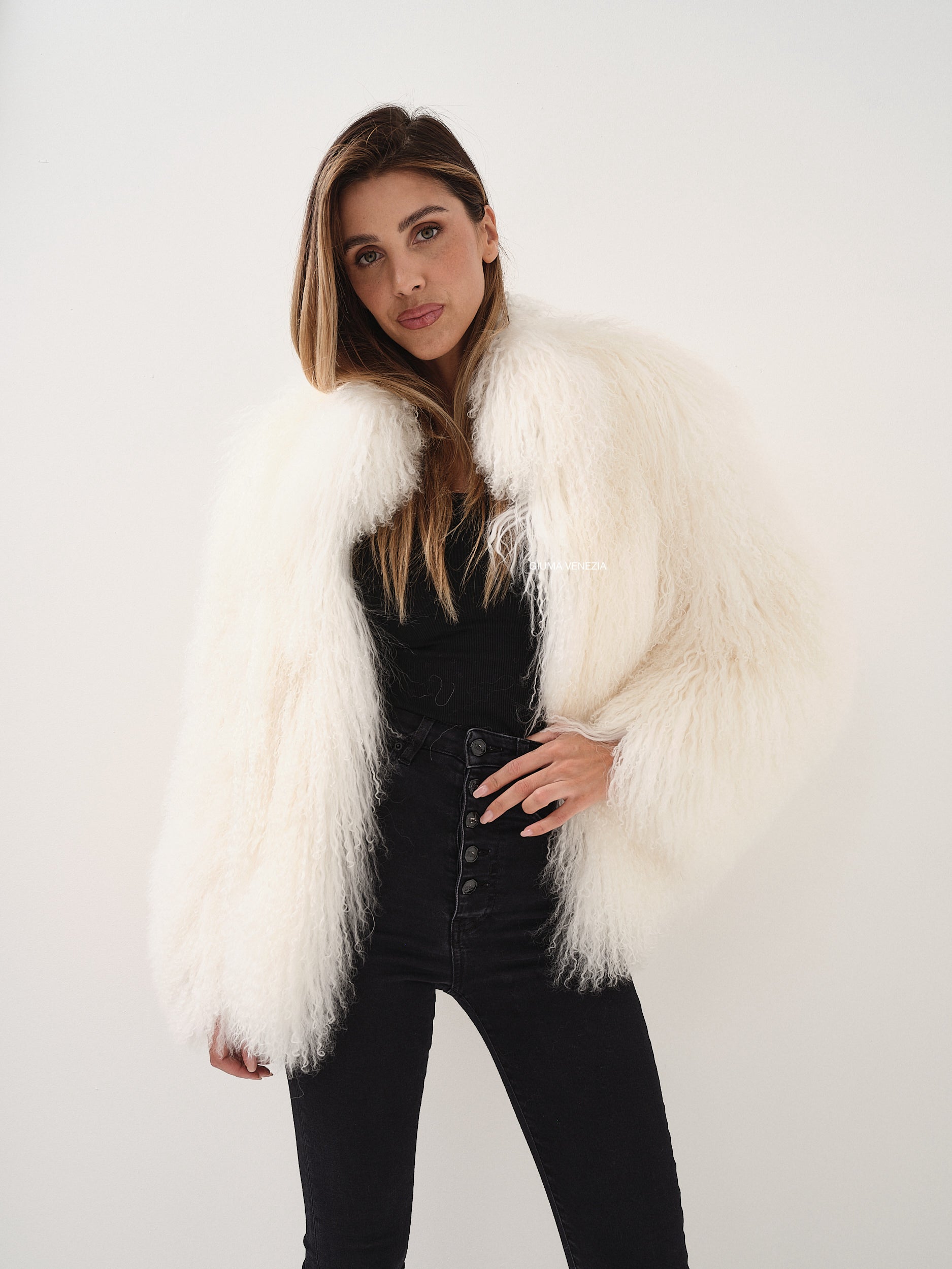 KAMILA WHITE mongolian fur 57 cm