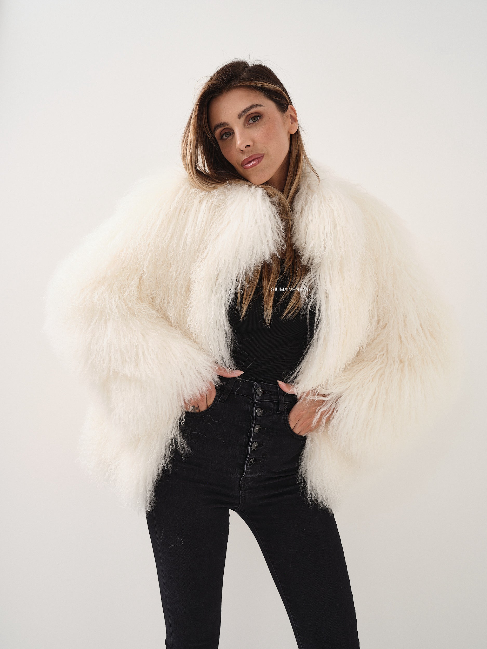 KAMILA WHITE mongolian fur 57 cm