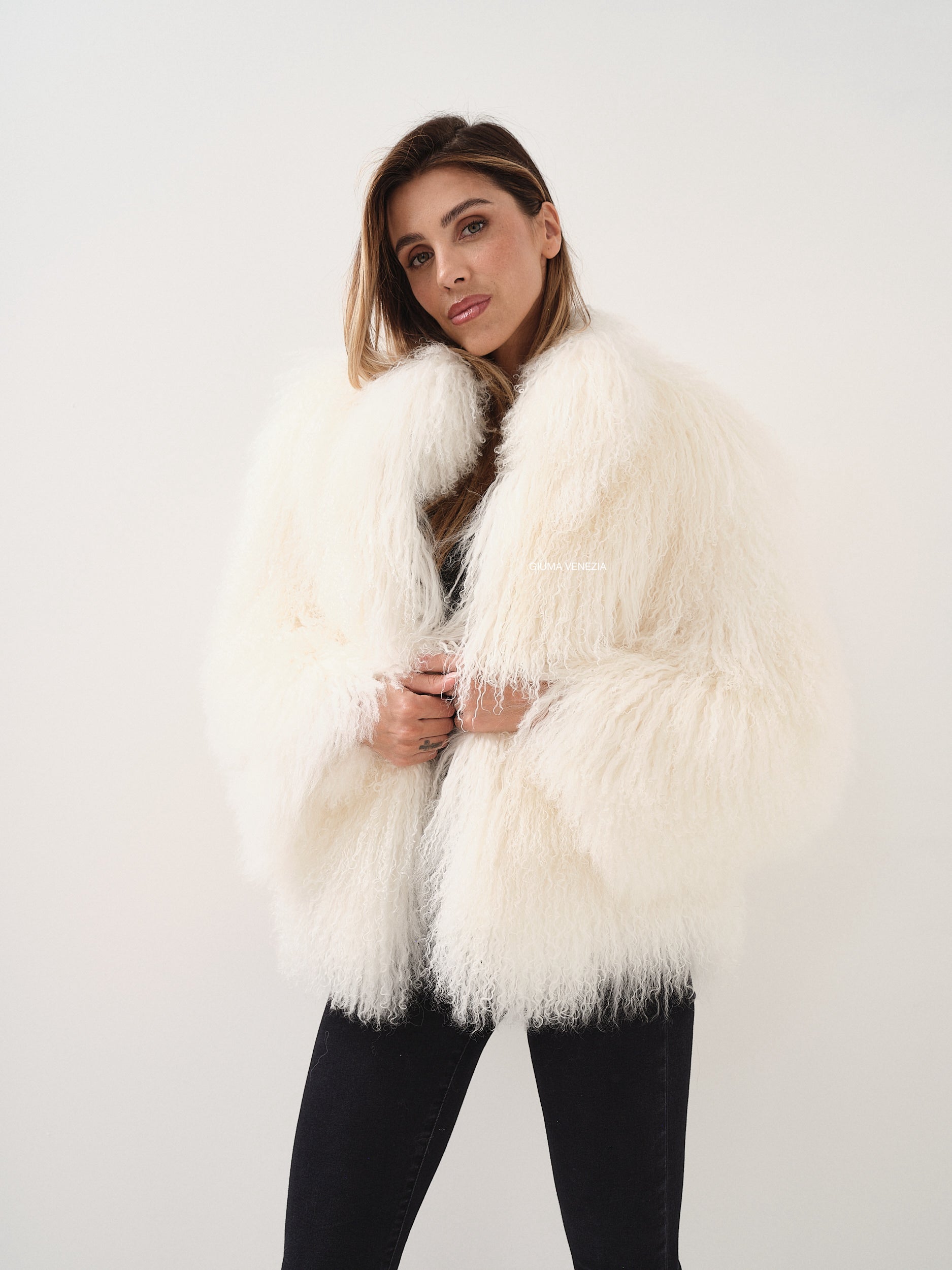 KAMILA WHITE mongolian fur 57 cm