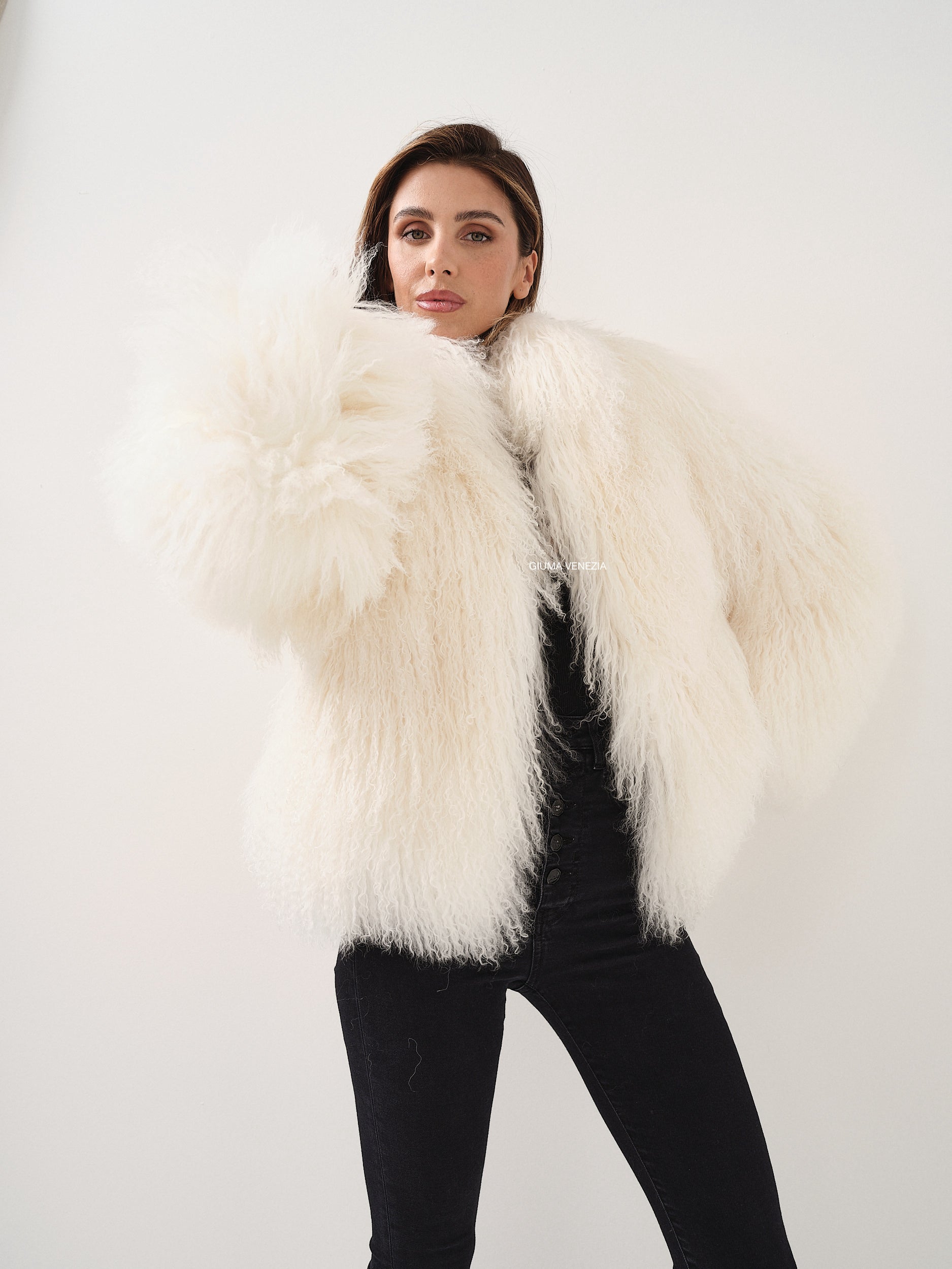 KAMILA WHITE mongolian fur 57 cm