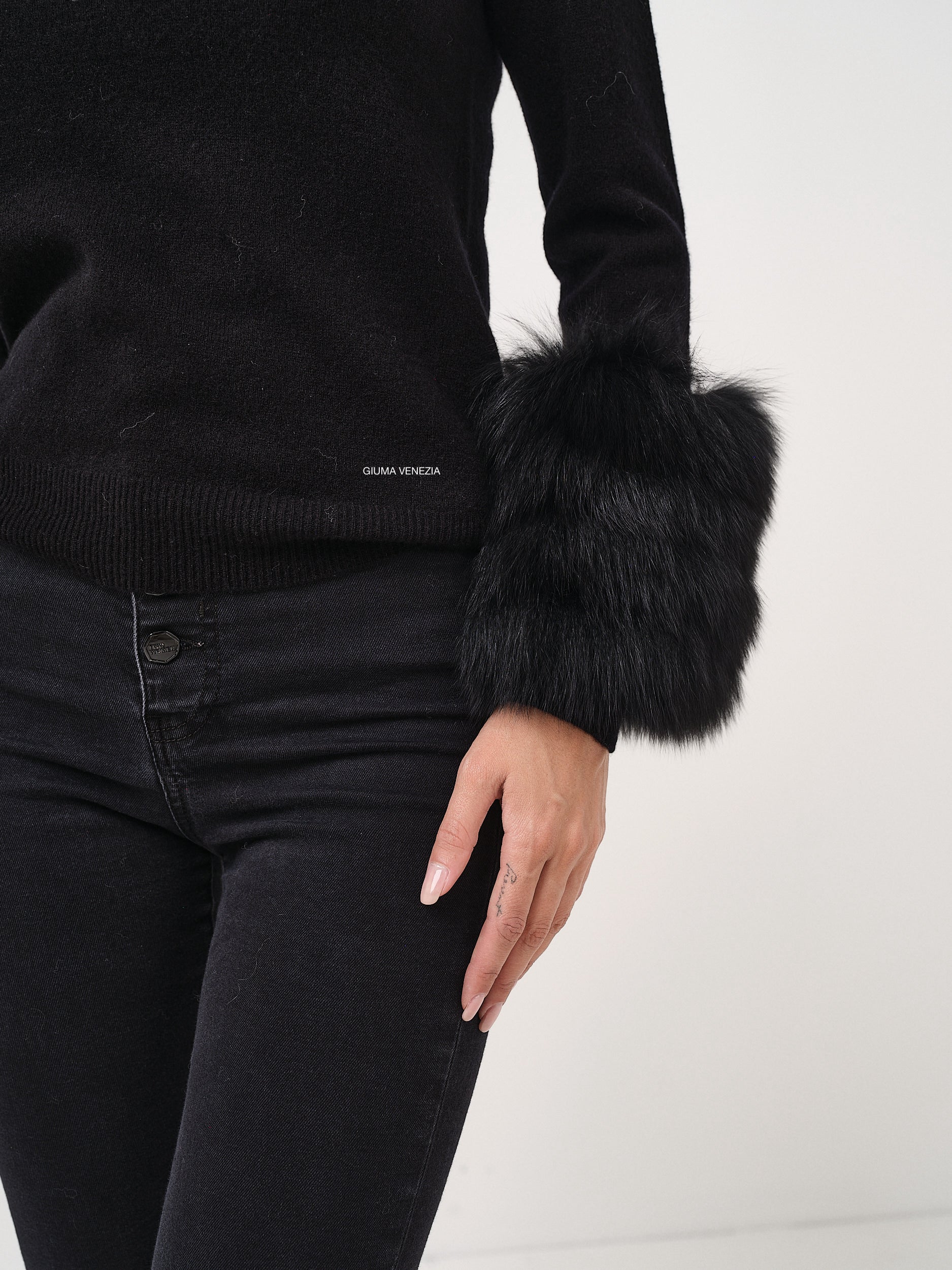 Black fur detail sweater