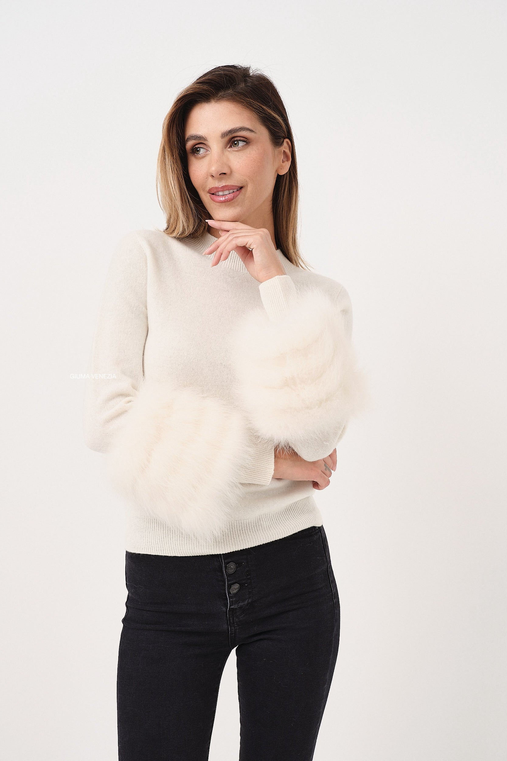 Maglia Dettaglio in Pelliccia Crema - maglia da donna in pura lana crema, vista principale | GIUMA Venezia