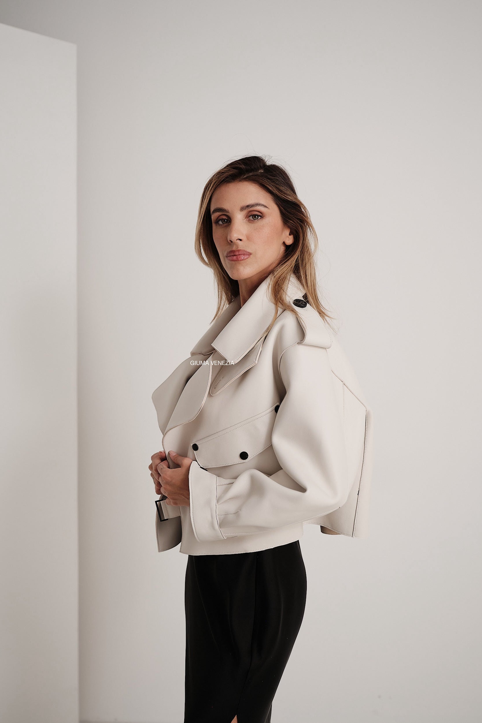 Emy White Oversize - giacca da donna in vera pelle bianco, dettaglio 5 | GIUMA Venezia