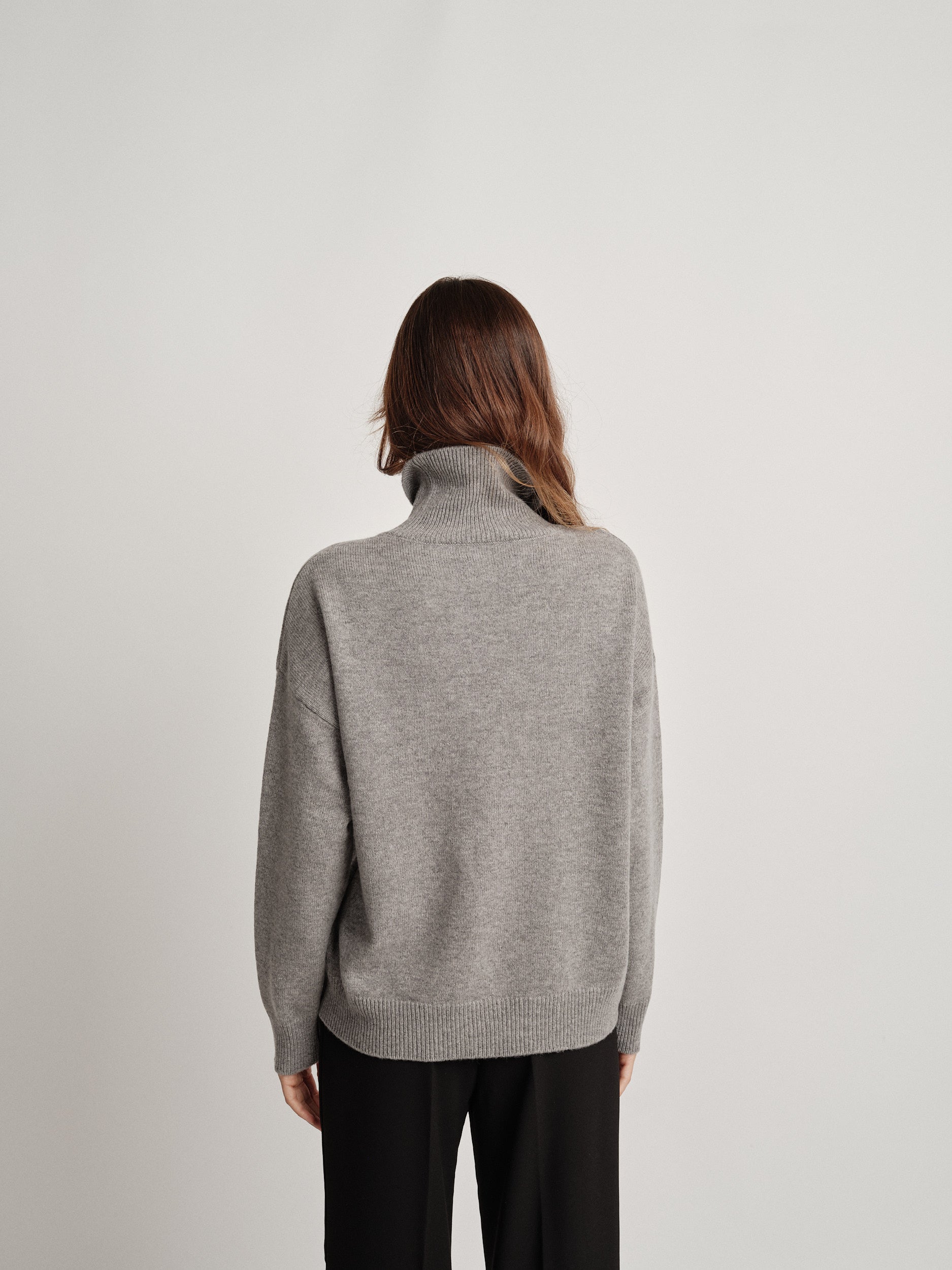 EMMA GRAY - 100% WOOL