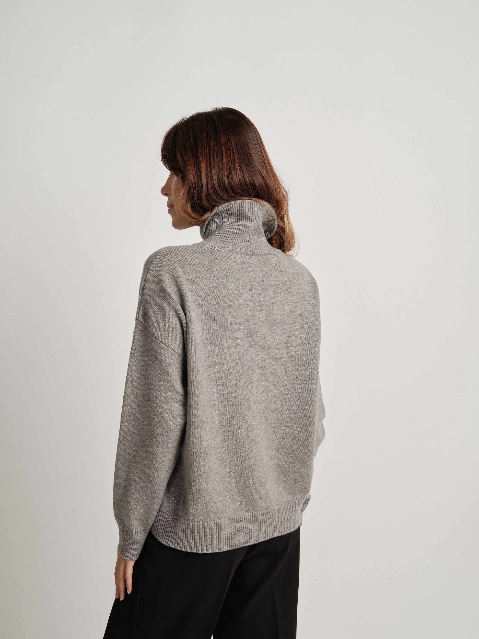 EMMA GRAY - 100% WOOL