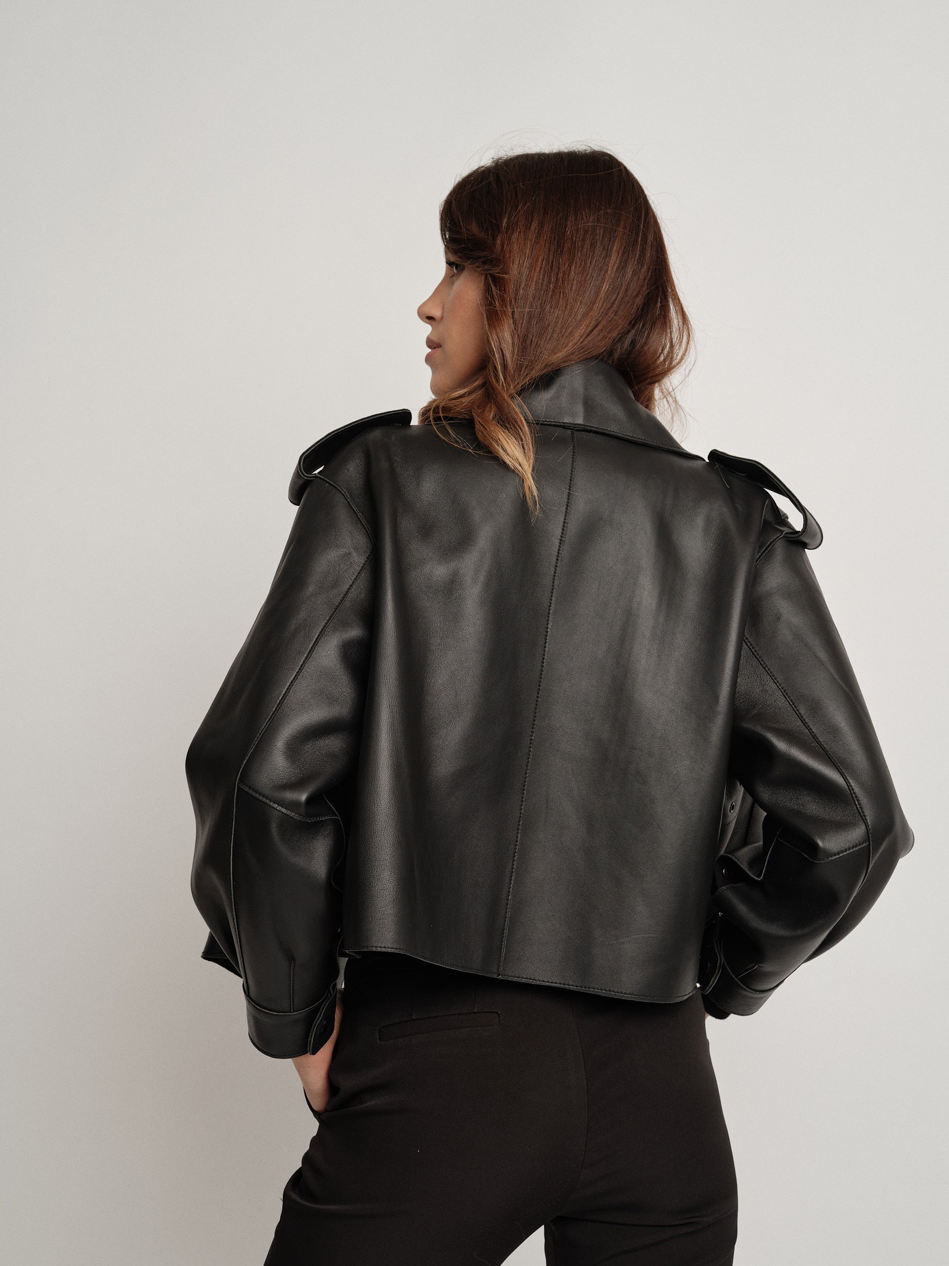 BLACK OVERSIZED LEATHER JACKET