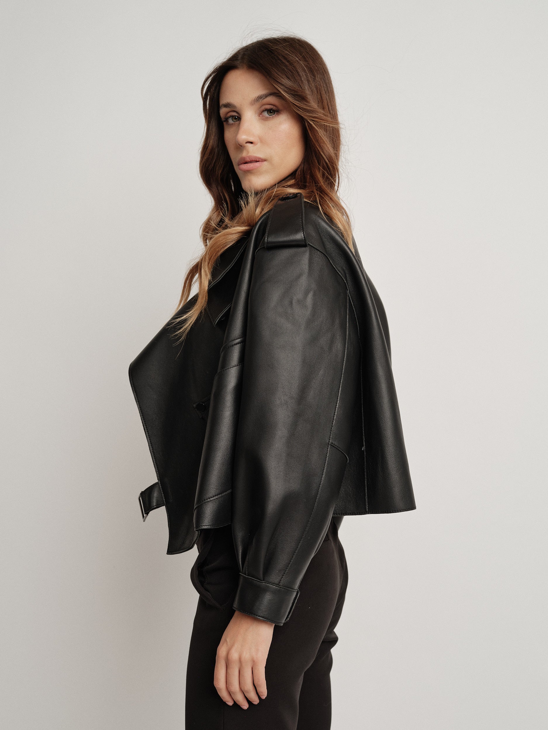 BLACK OVERSIZED LEATHER JACKET