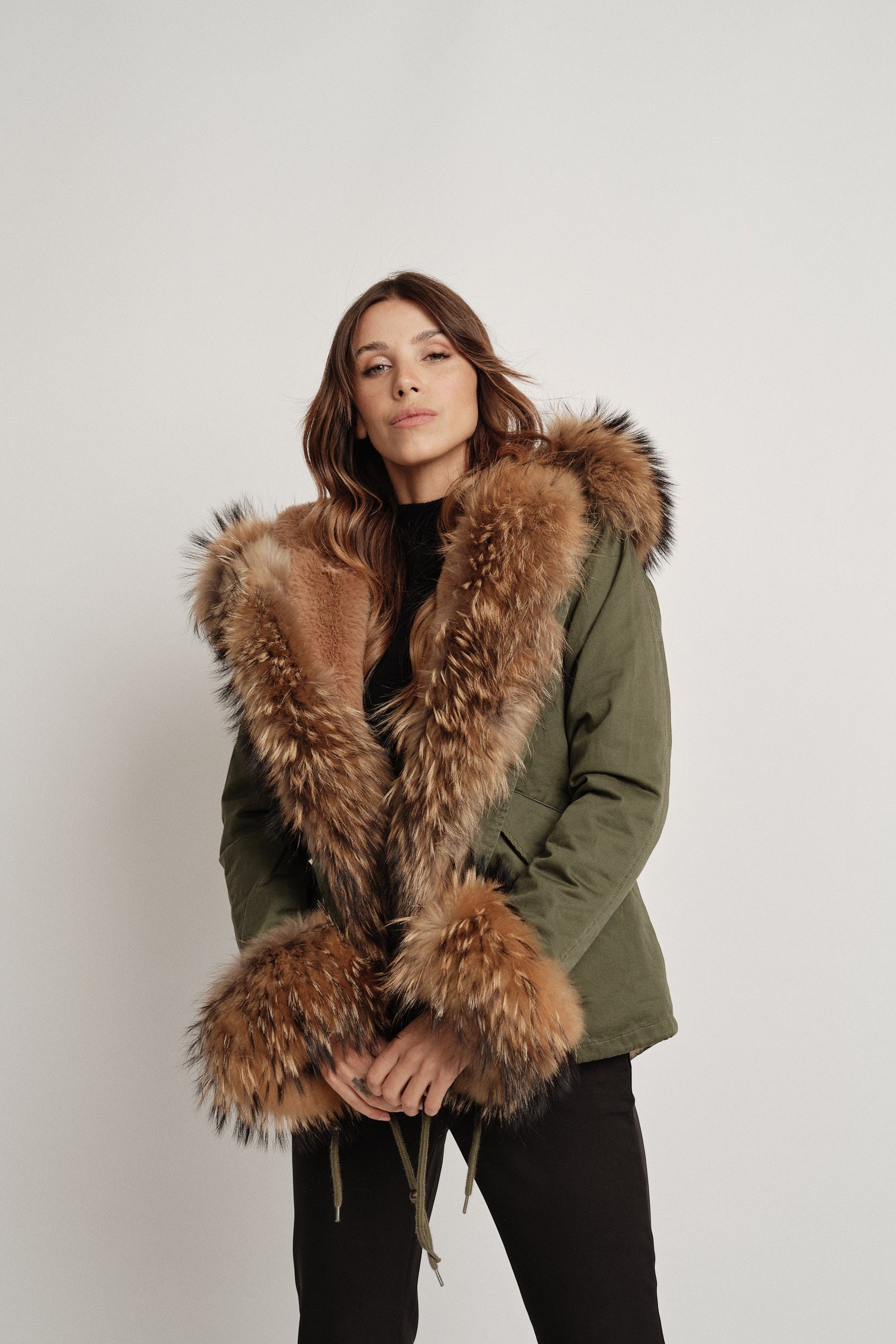 Parka Oslo Interno Ecopelliccia - parka da donna in cotone con dettaglio in pelliccia verde, dettaglio 8 | GIUMA Venezia