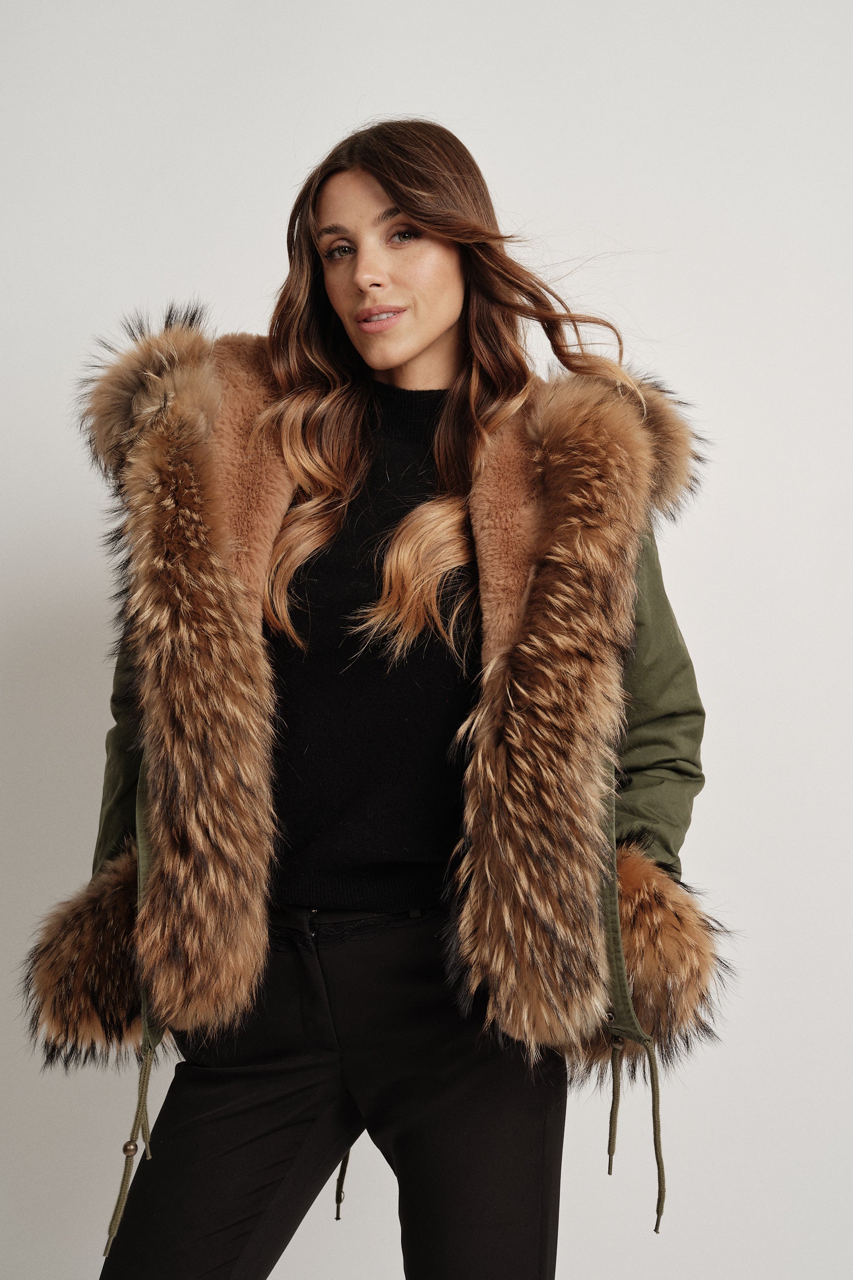 Parka Oslo Interno Ecopelliccia - parka da donna in cotone con dettaglio in pelliccia verde, dettaglio 11 | GIUMA Venezia