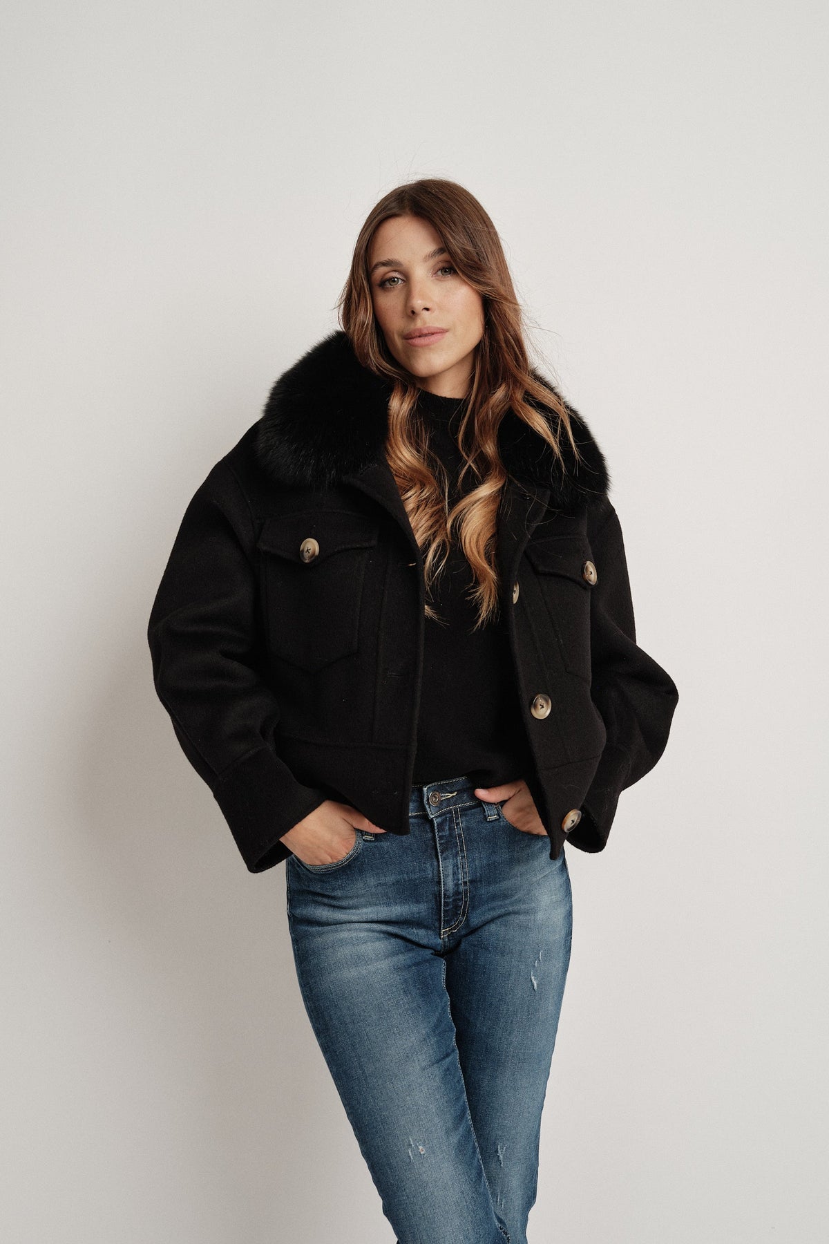 Lola Black - cappotto da donna in lana e cachemire nero, dettaglio 8 | GIUMA Venezia